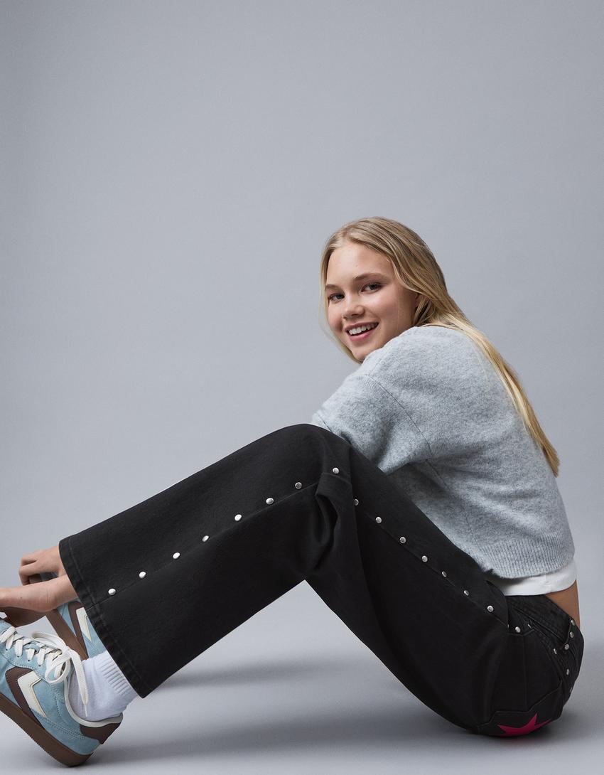 Jeans baggy tachas estrellas-Negro