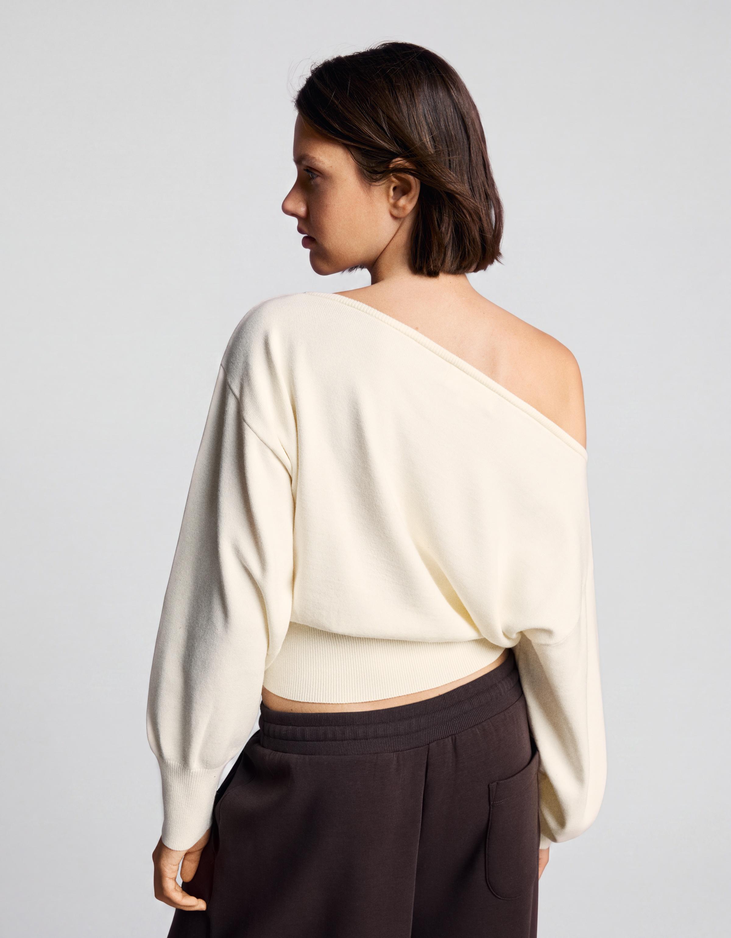 Asymmetric neck jumper — Cream