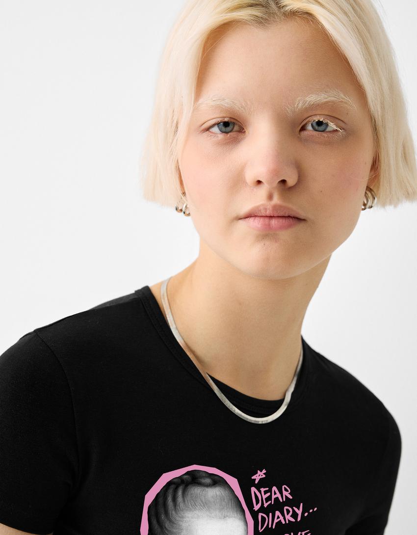 T-shirt Marie Antoinette de manga curta-Preto-3