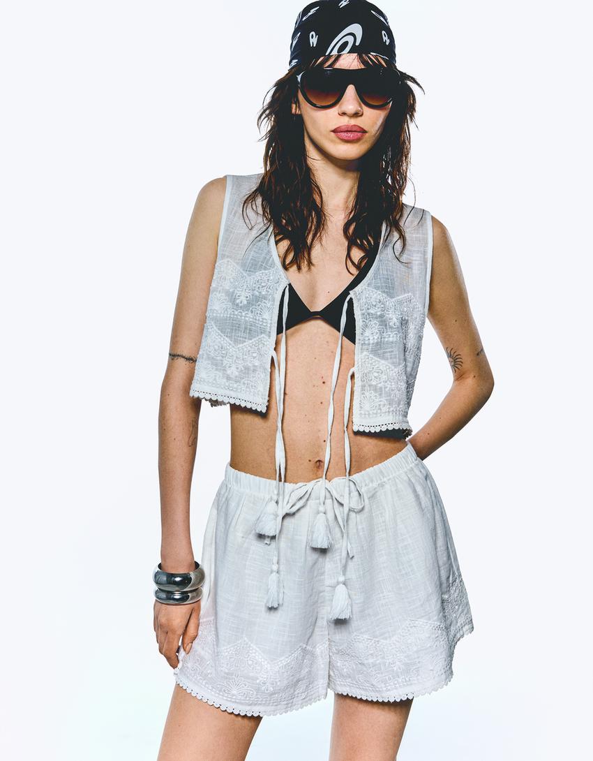 Ensemble gilet sans manches et short broderie-Blanc cassé-2