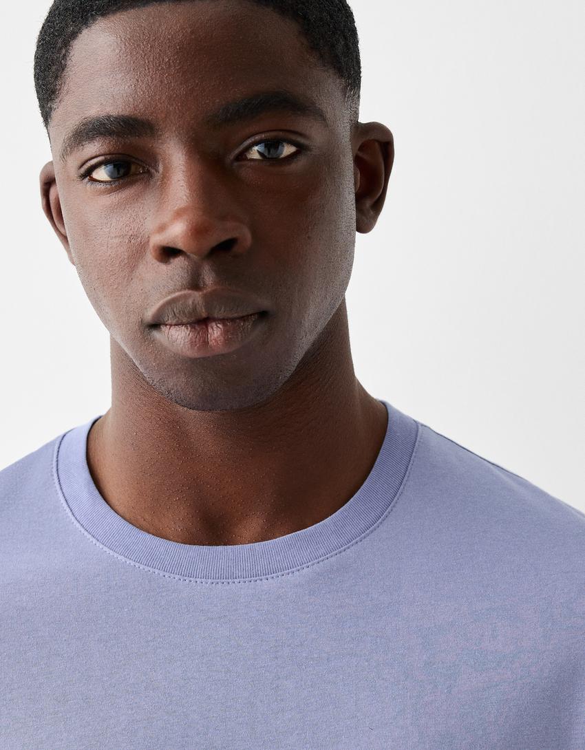 Camiseta manga corta regular fit-Morado-5