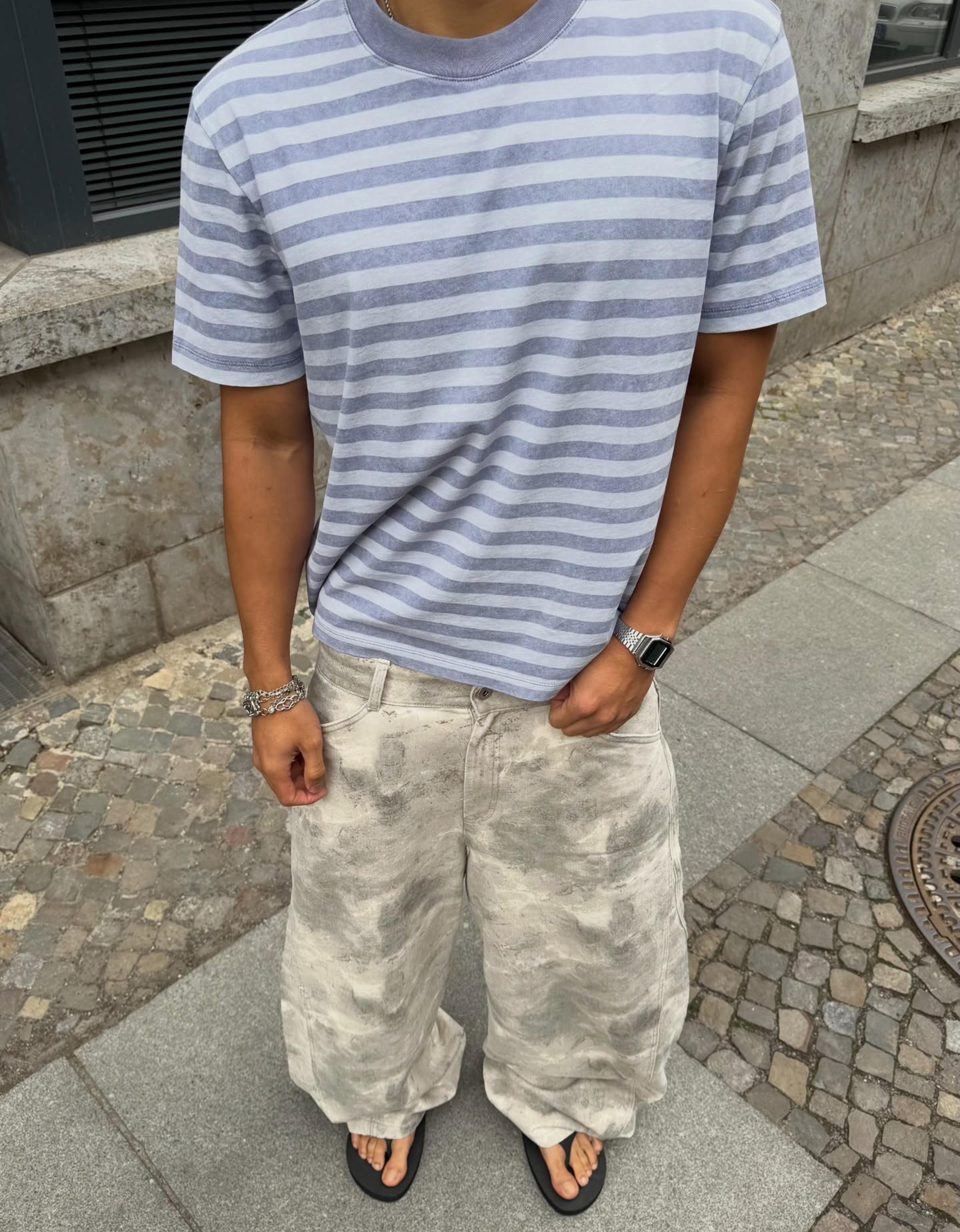 Printed barrel-leg trousers — Grey