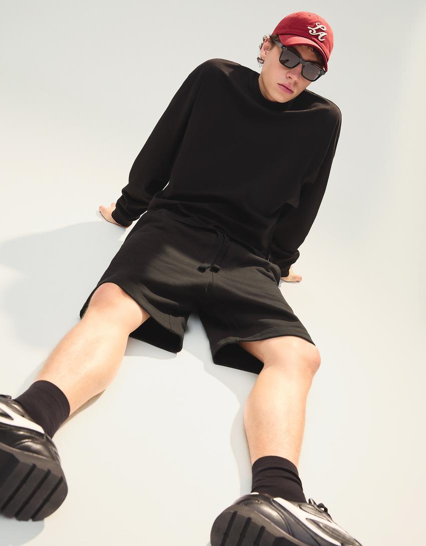 T-shirt and Bermuda shorts set-T-shirt and Bermuda shorts set