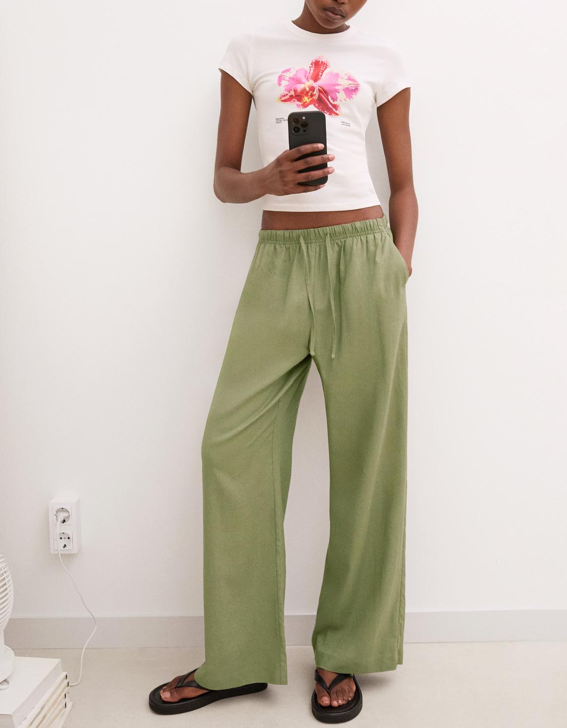 Linen blend trousers with an elasticated waistband