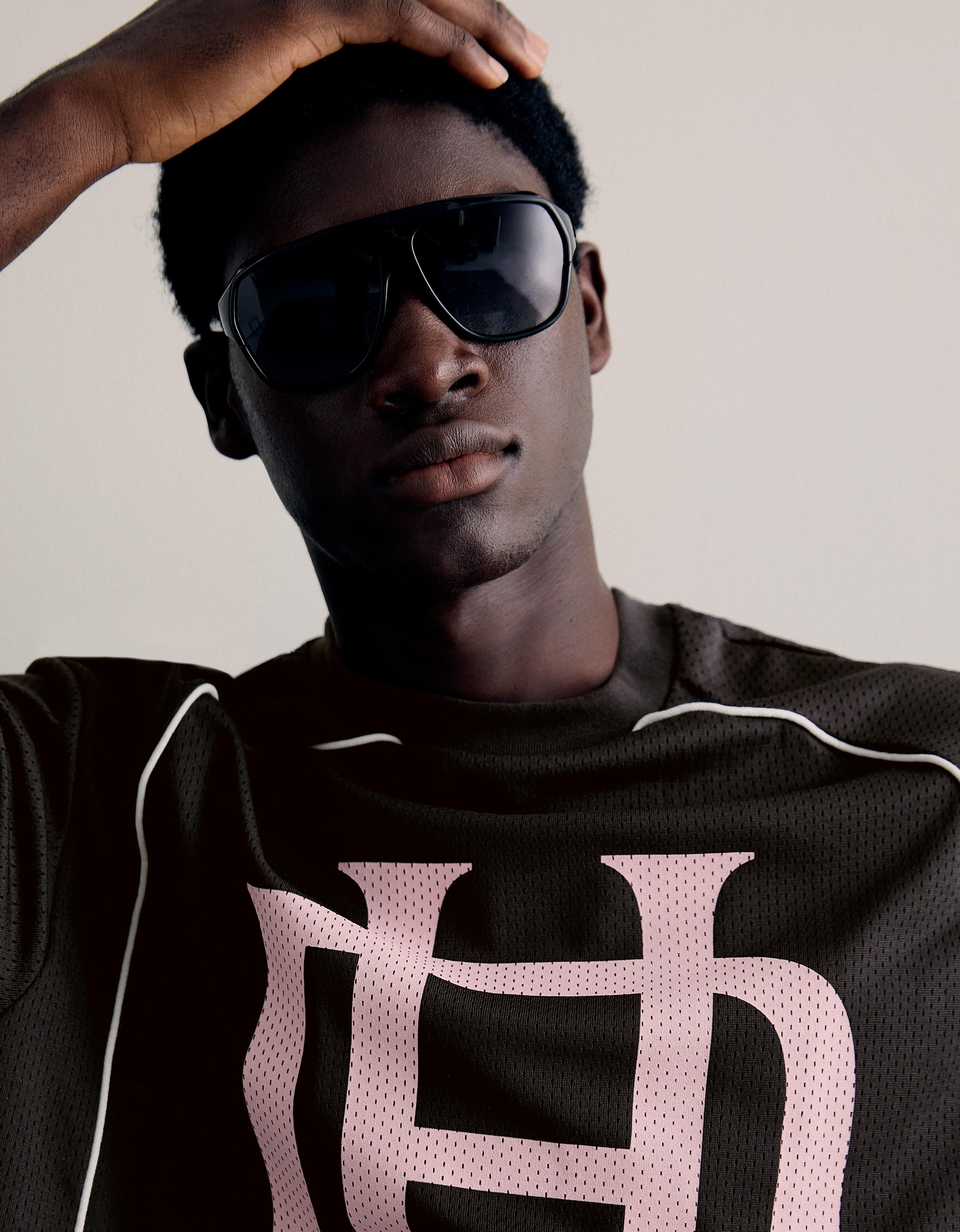 Kısa kollu file baskılı tişört