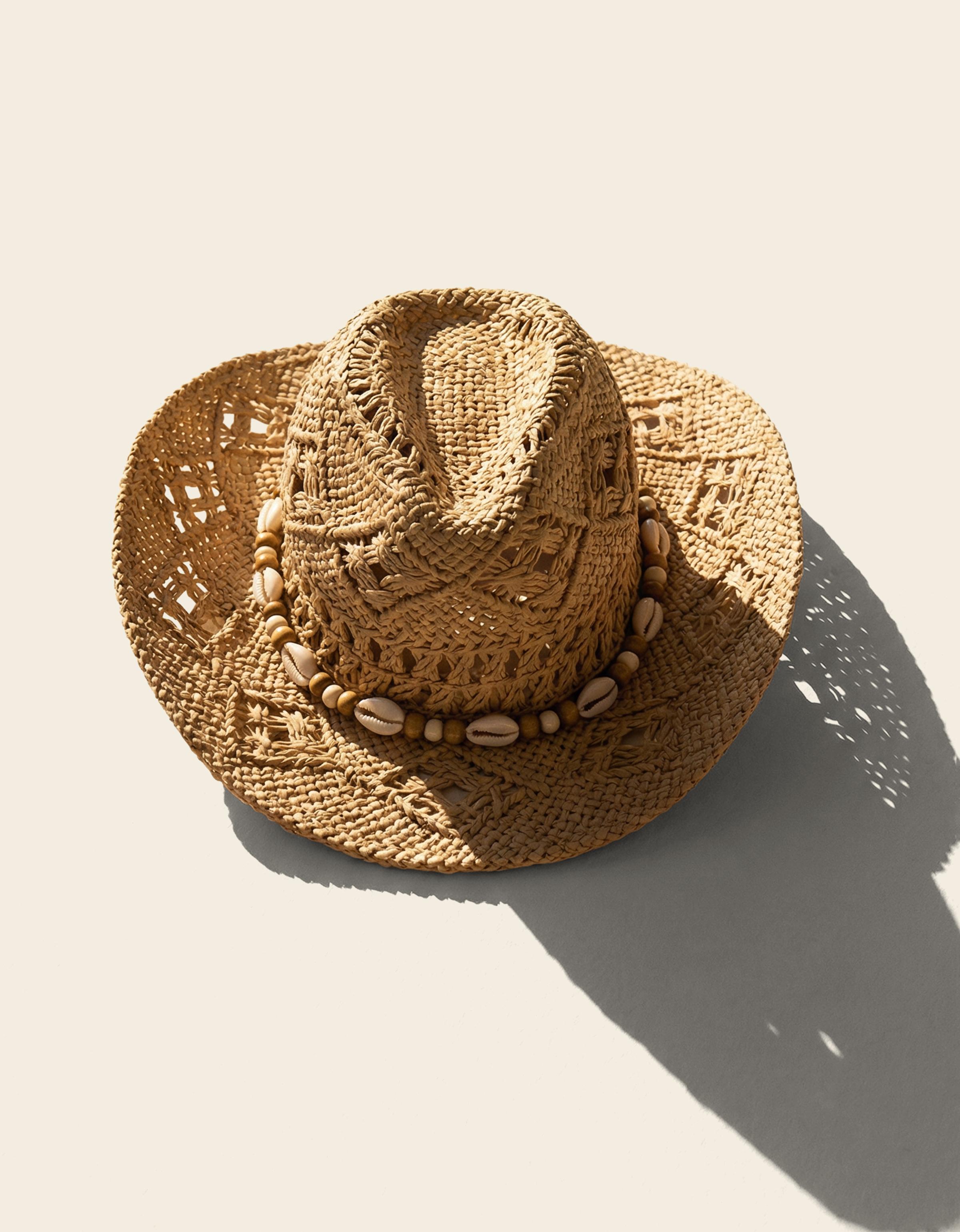 Cowboy hat with shells — Camel