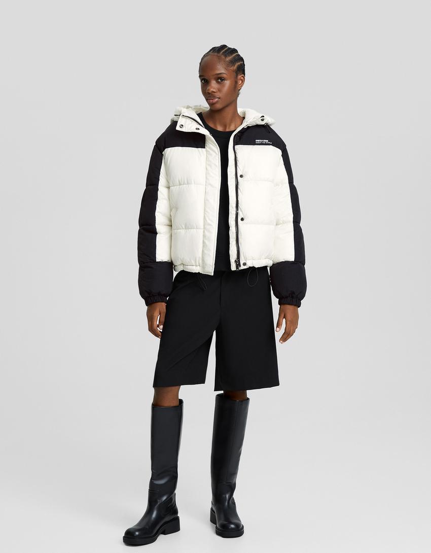 Caçadora caputxa bloc de color amb niló-Cru-3