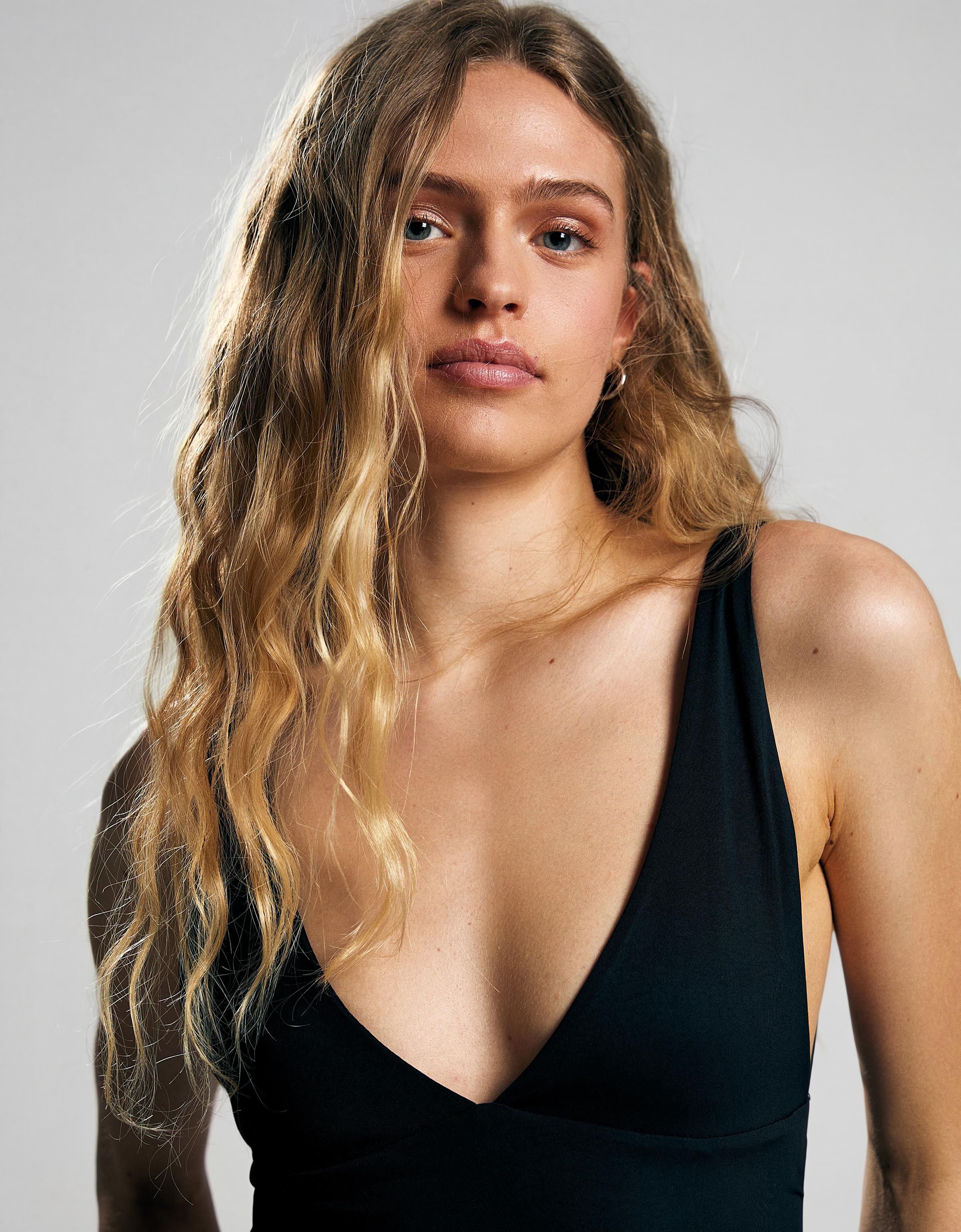 Büzgülü askılı body - Görsel 76