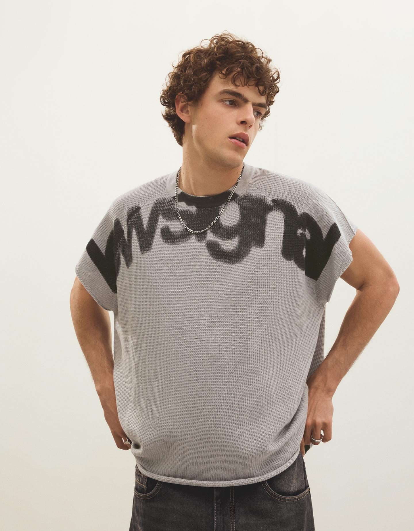 Bershka Camiseta Worker Gráfico Hombre Gris