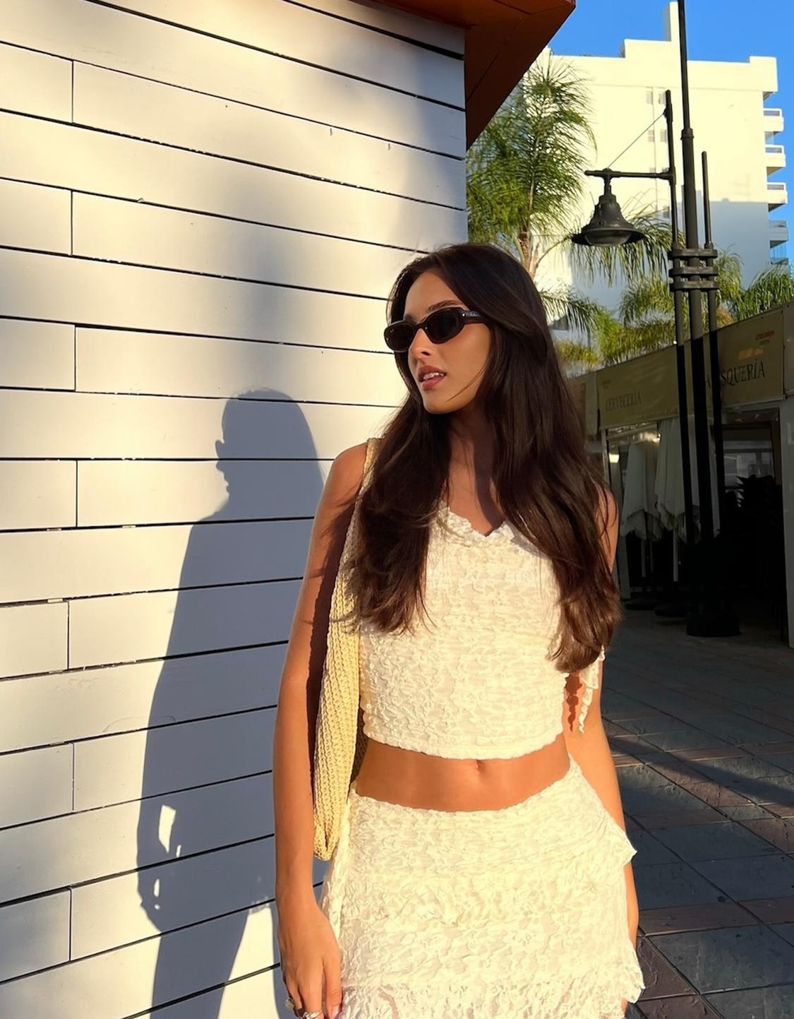 Blonde lace top with ruffles