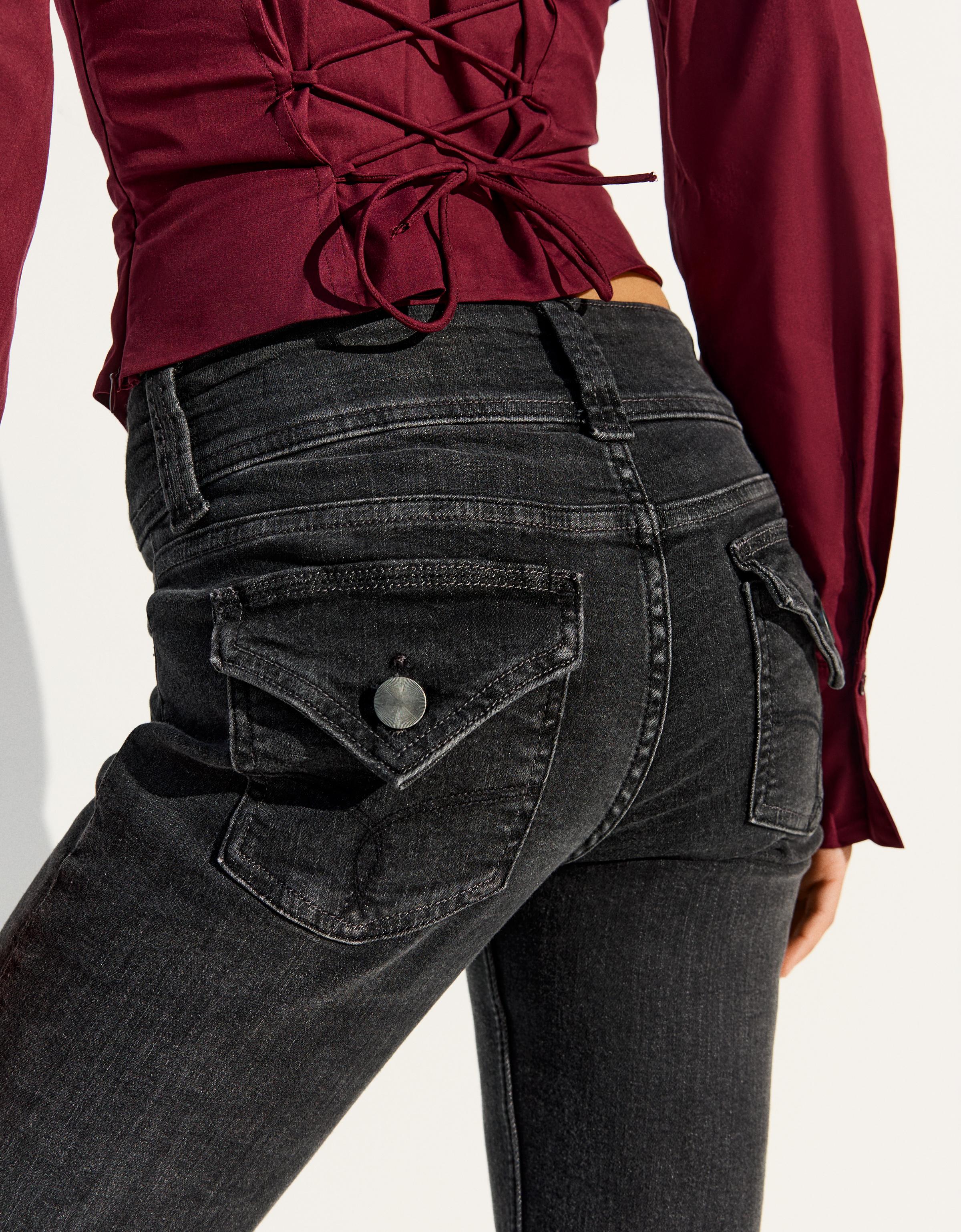 Low-rise boot-cut jeans — Black