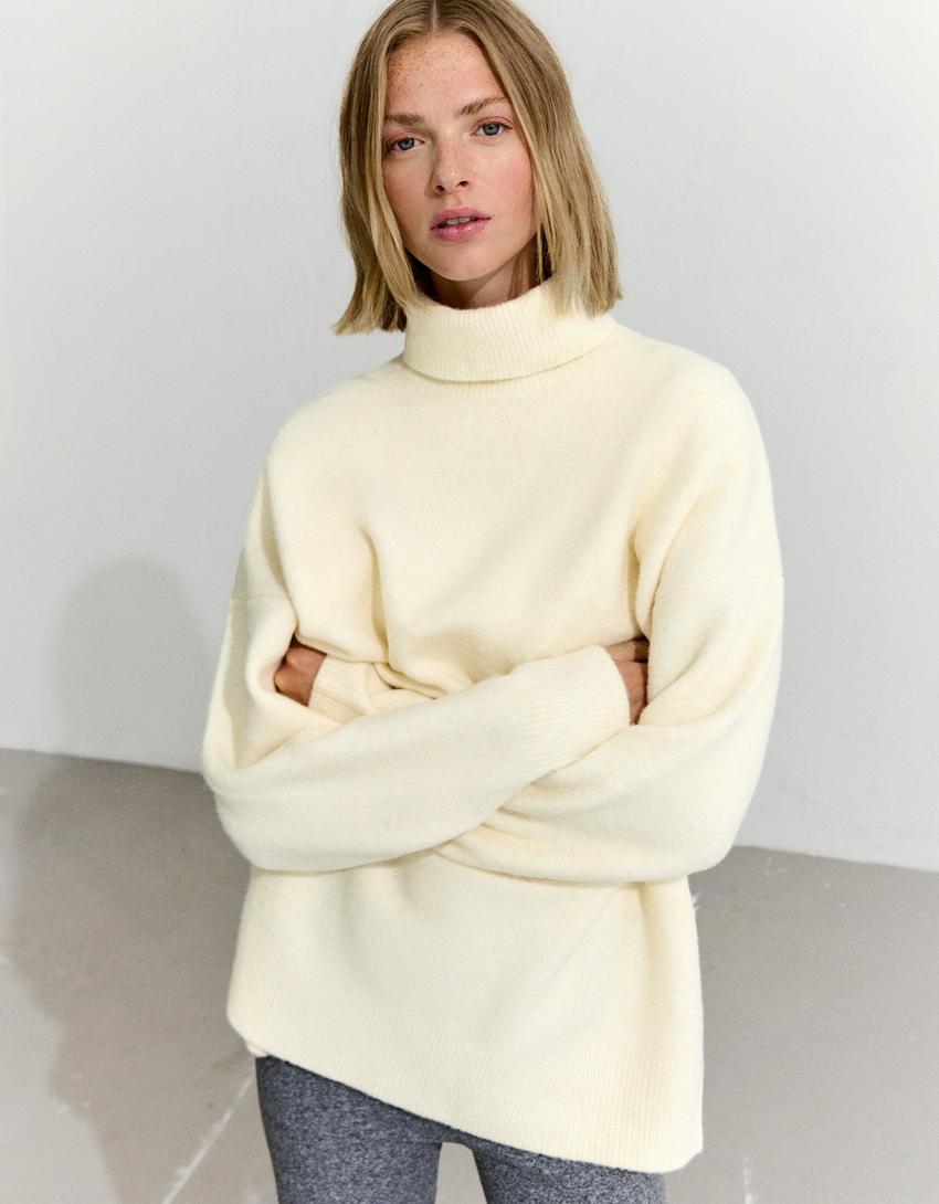 Oversized turtleneck sweater-Cream