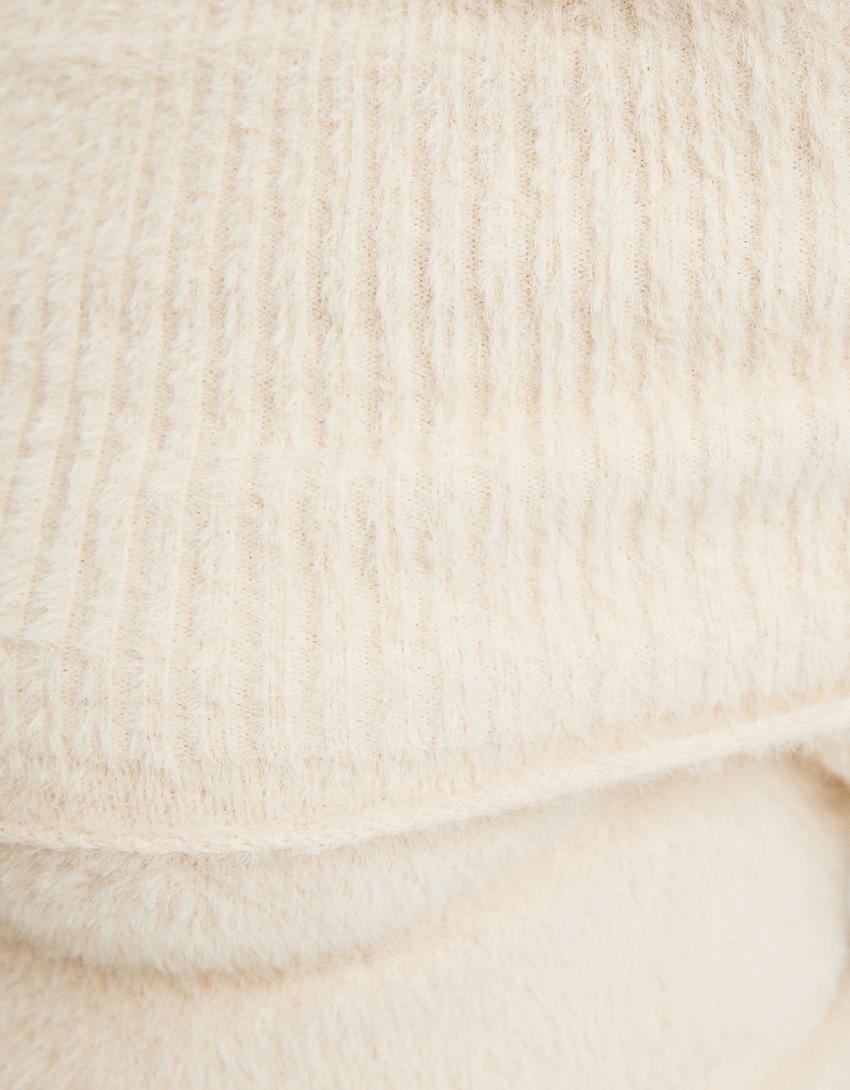 Fuzzy bardot neck sweater-Sand-5
