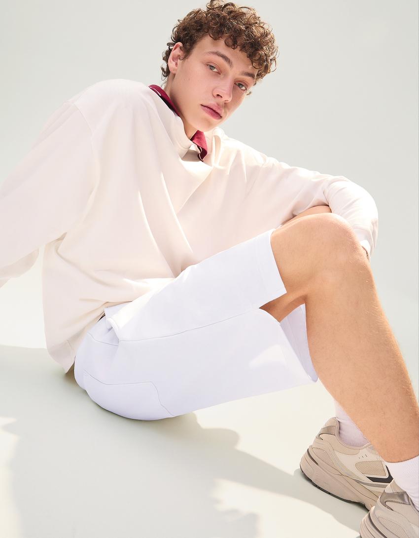 Basic plišane bermude-Bela