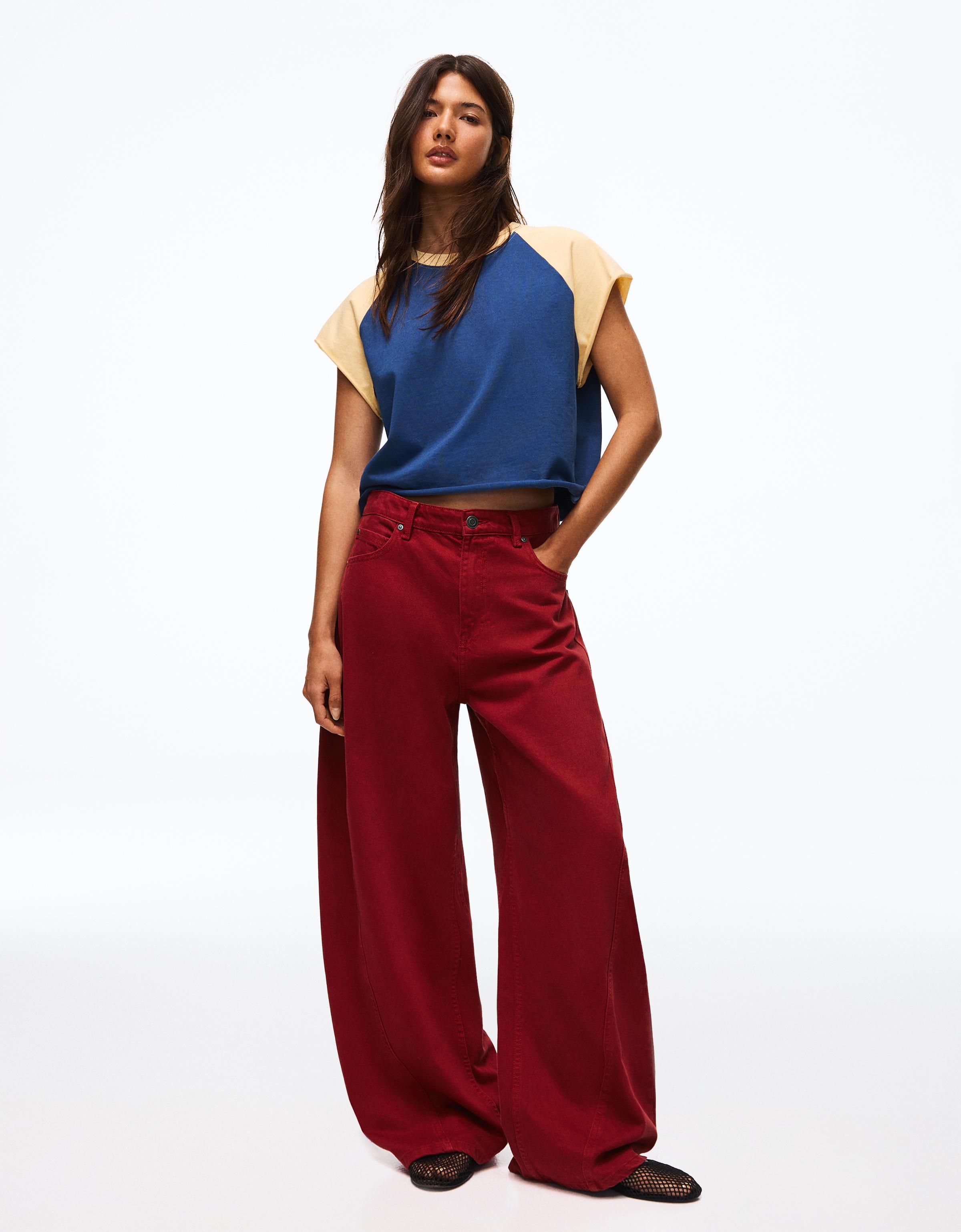 Bershka Pantalón Barrel Hebilla Trasera Mujer Rojo
