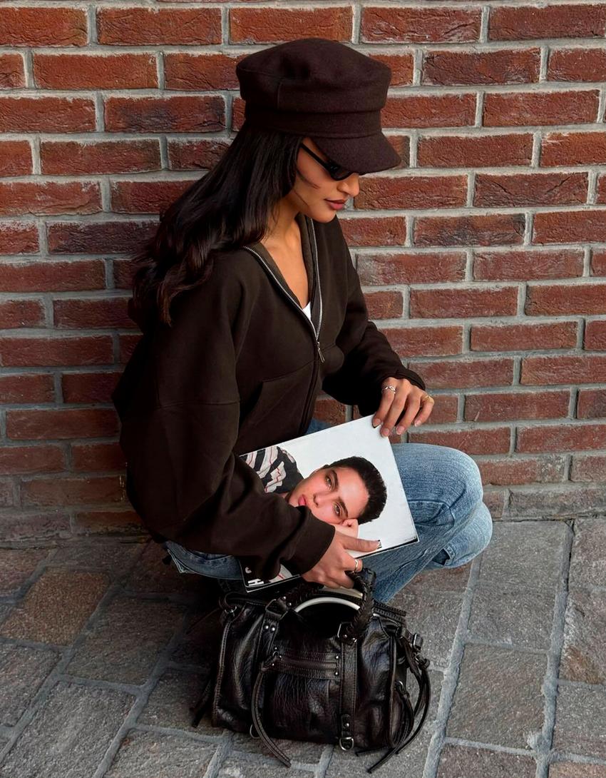 حقيبة بولينغ بتأثير باهت وأربطة-أسود