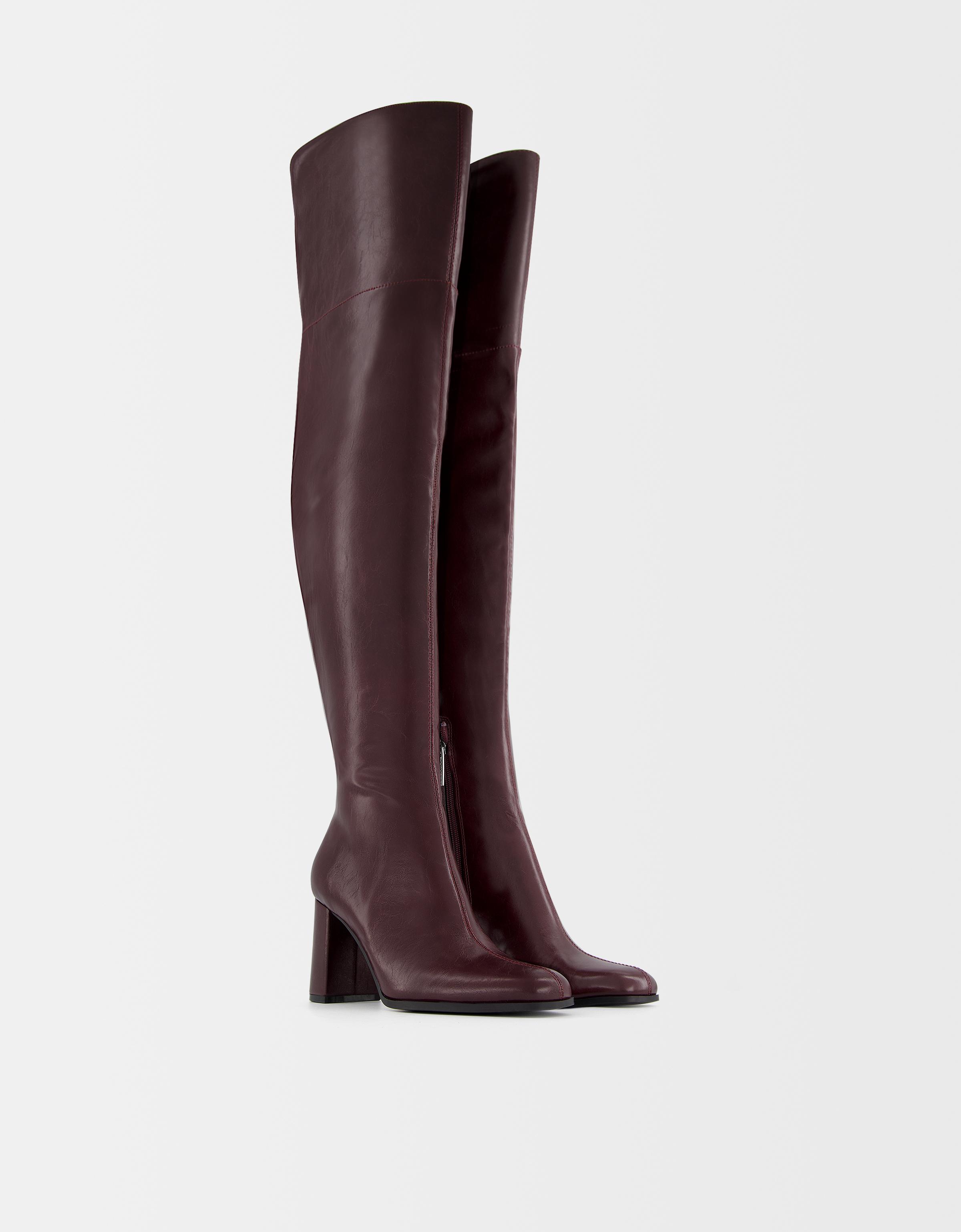 Bershka Absatzstiefel Mit Xl-Schaft Damen 41 Granatrot