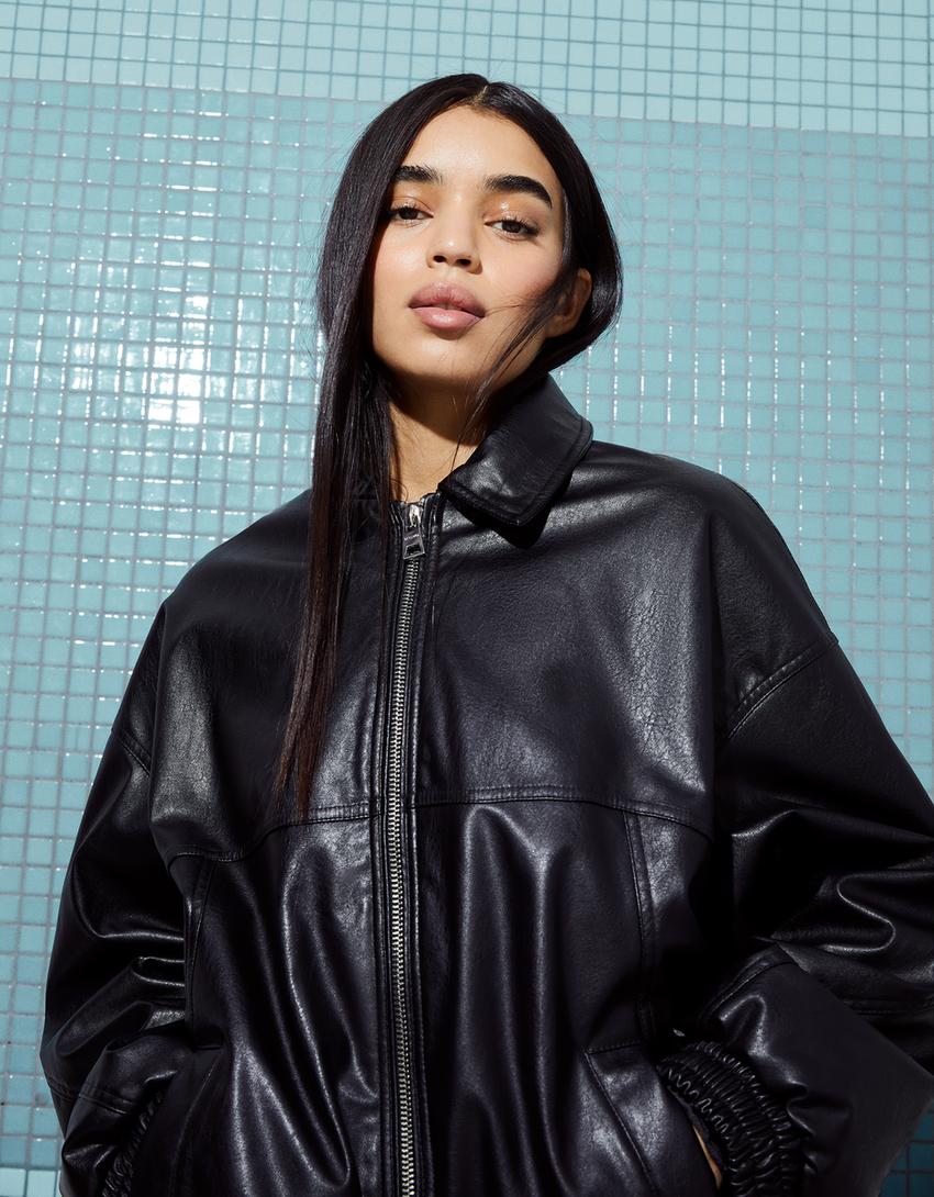 Blusão oversize dad fit efeito pele-Preto-1