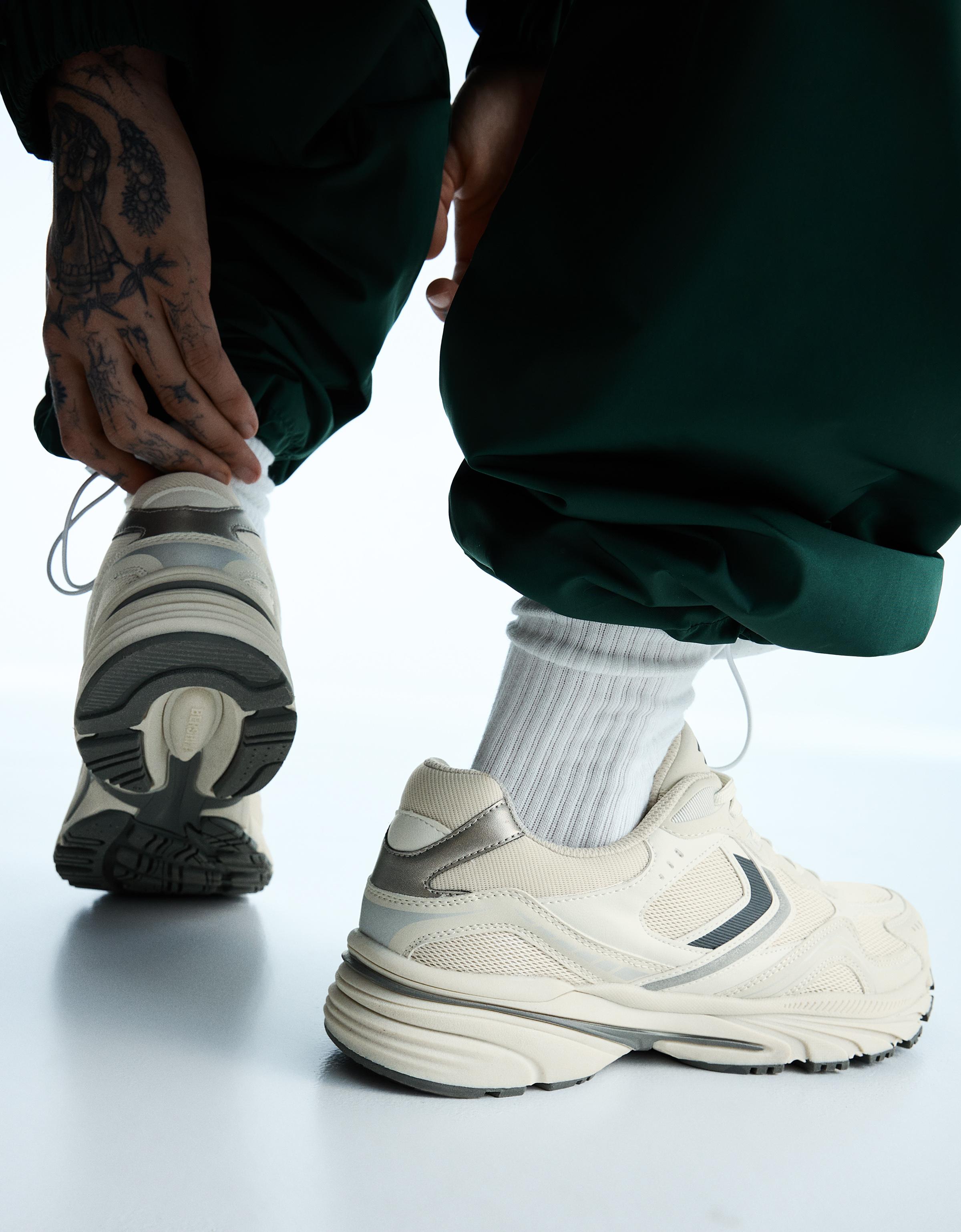 Çok parçalı spor ayakkabı - Görsel 46