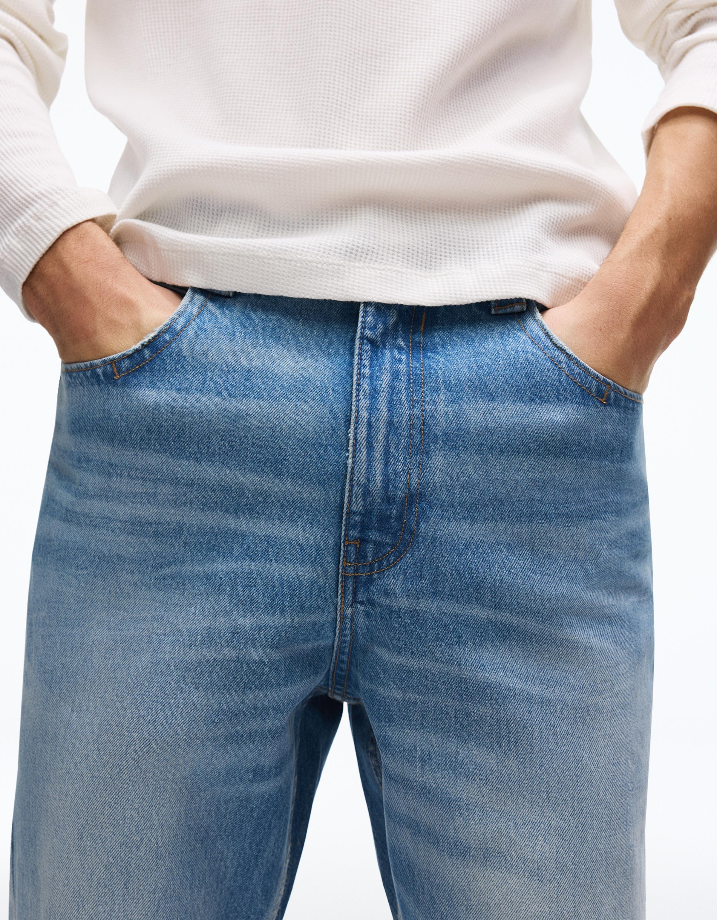 Baggy fit flare fit jean