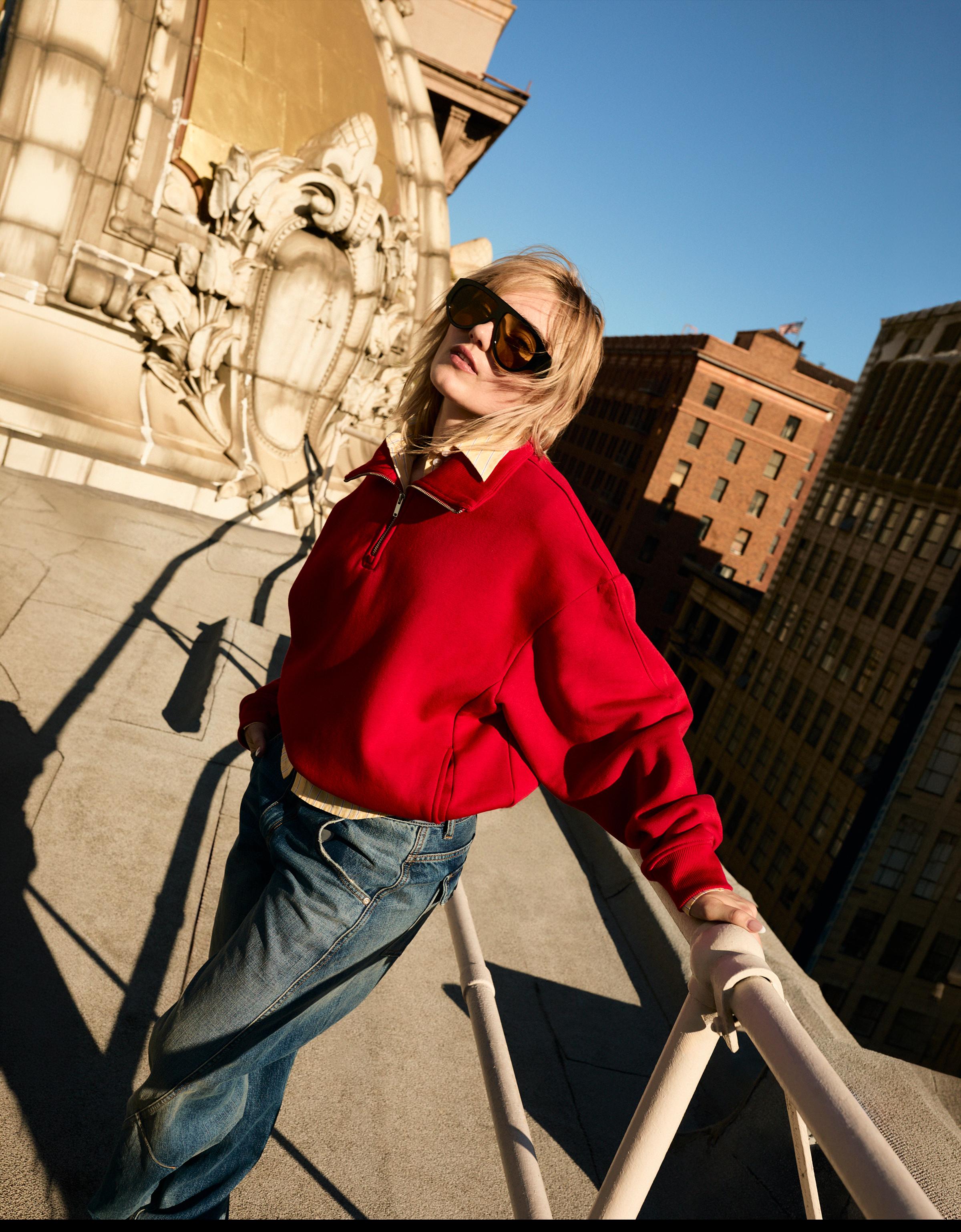 High neck zip-up sweatshirt — Red