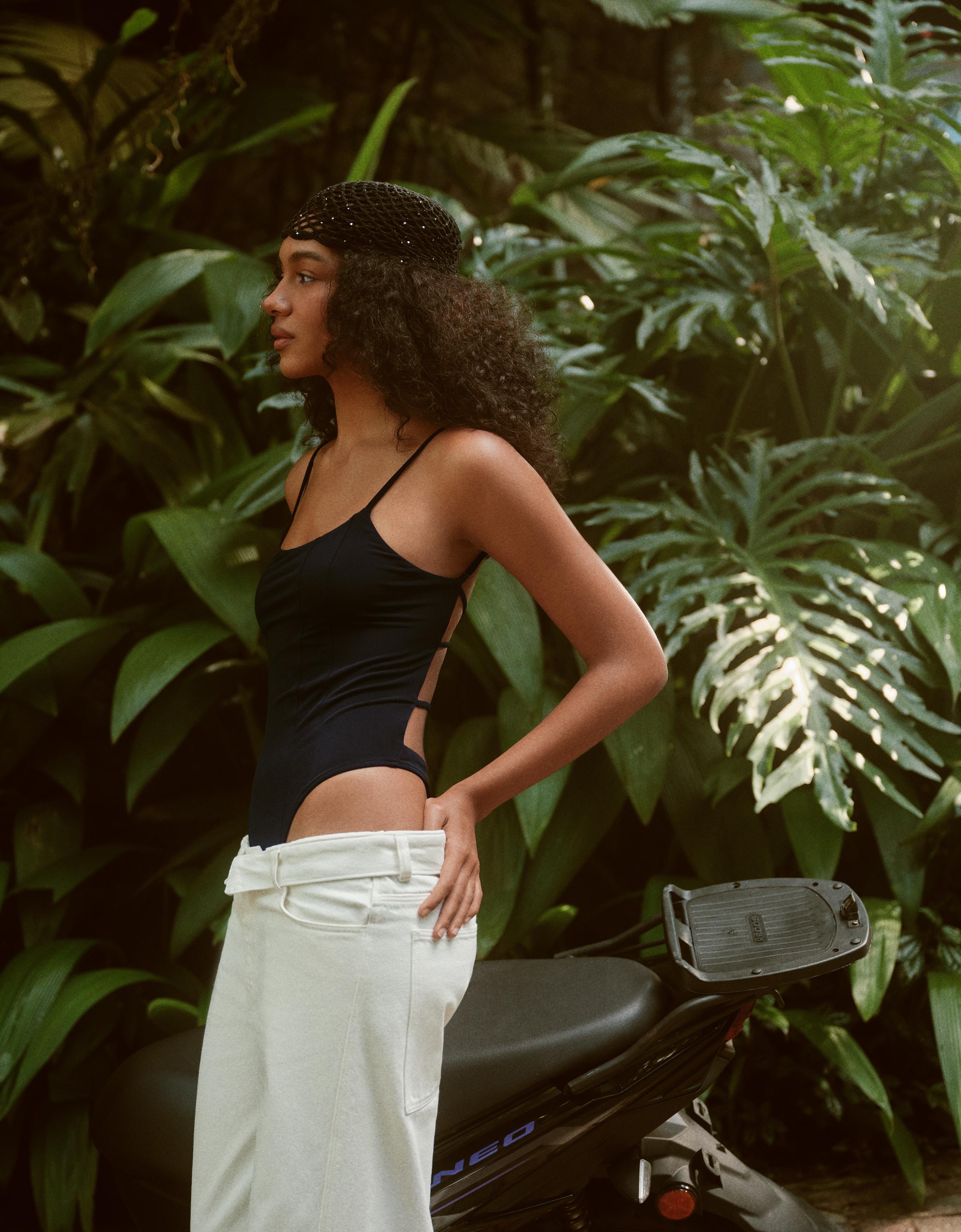 Bershka Body Tirantes Tiras Espalda Mujer Negro