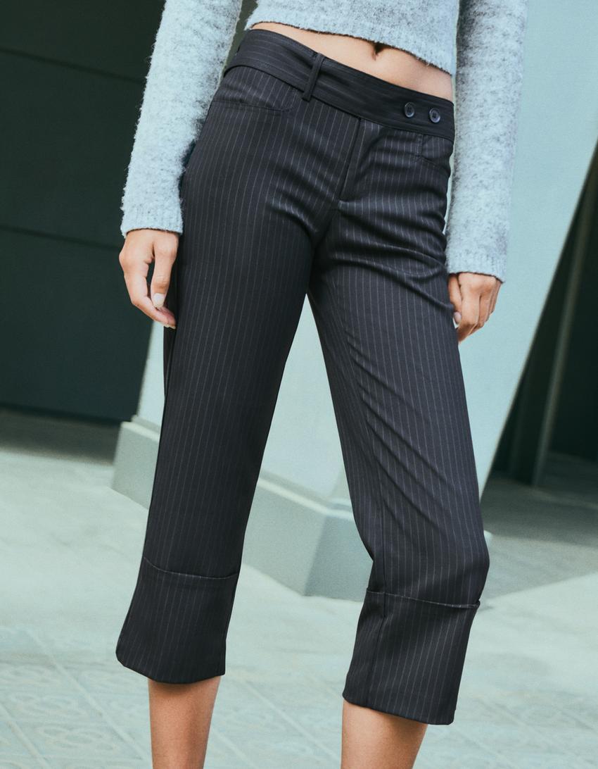 Capris with wide cuff-White / Black