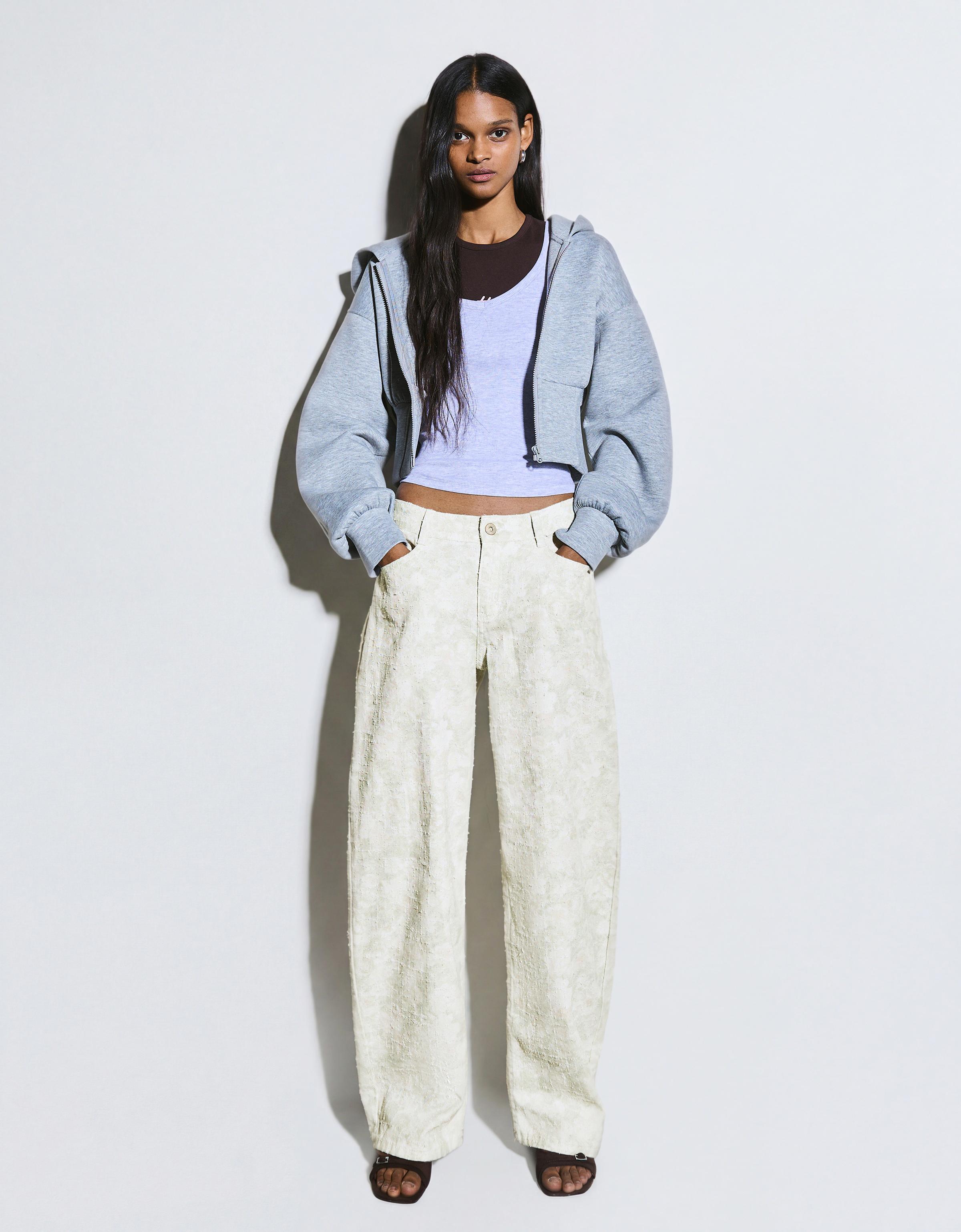 Low-rise printed baggy barrel jeans