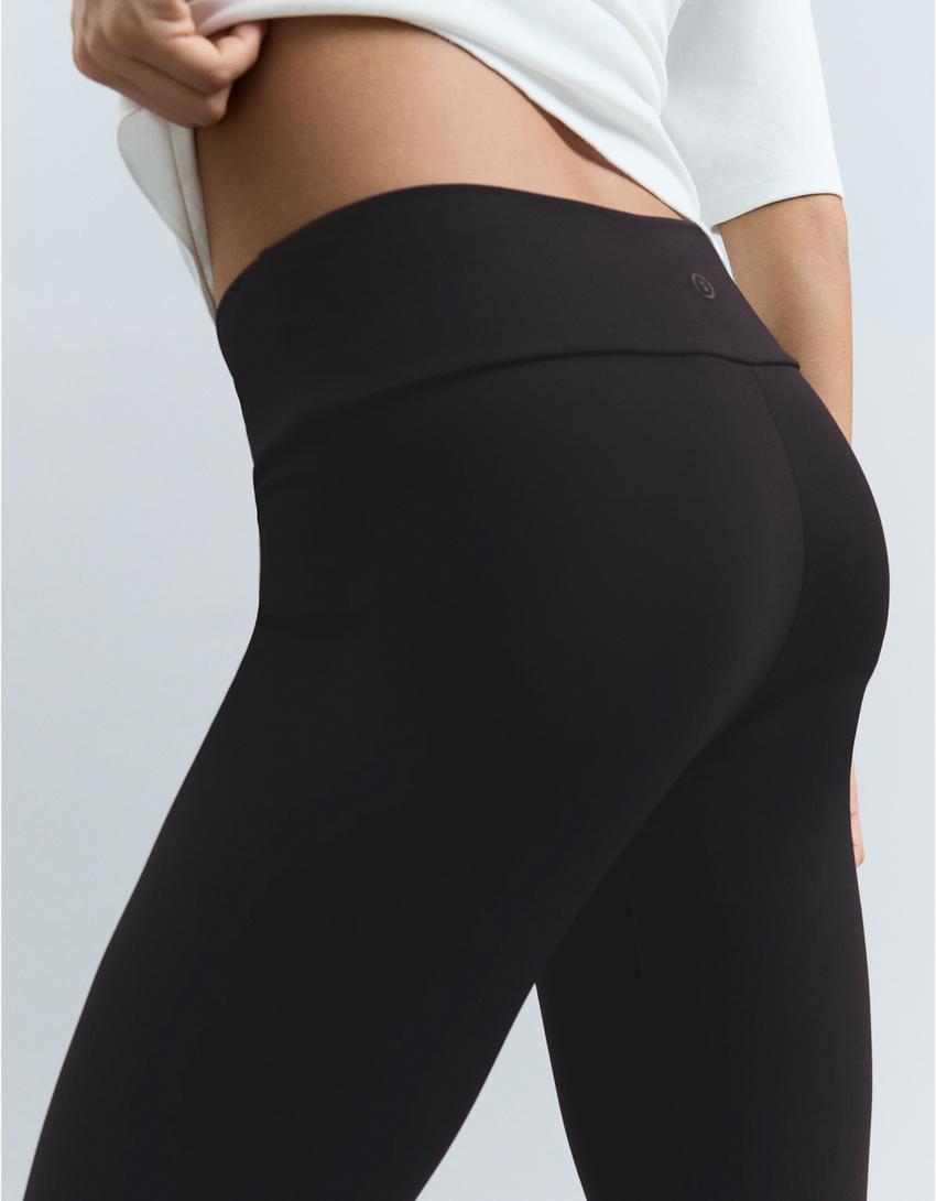 Technical knit capris-Black