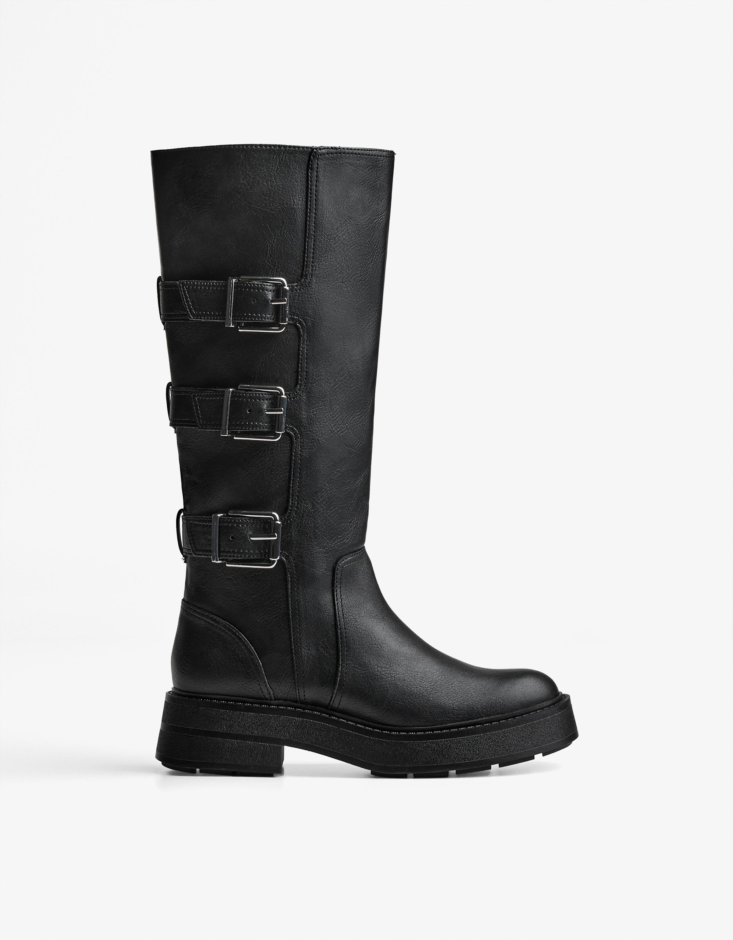 Bershka Flache Stiefel Mit Schnallen Damen 40 Schwarz