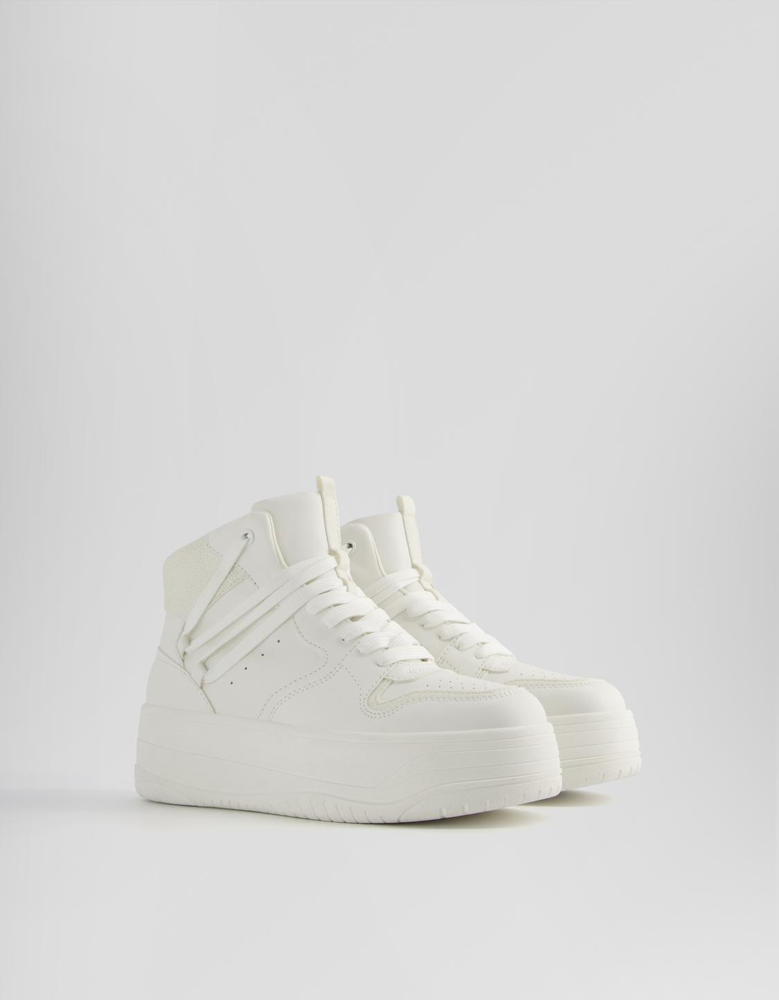 Sneakers montantes à lacets