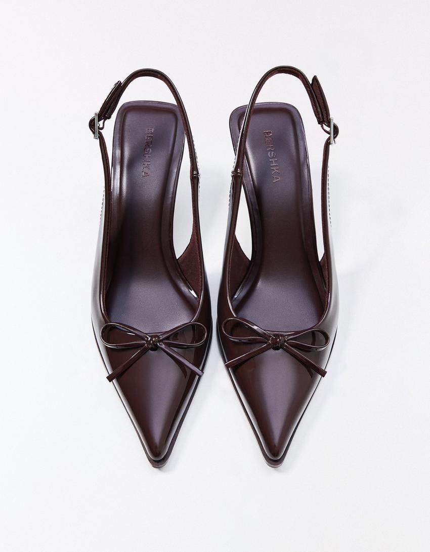 Chaussure à talon kitten heel ouverte à l’arrière-Grenat