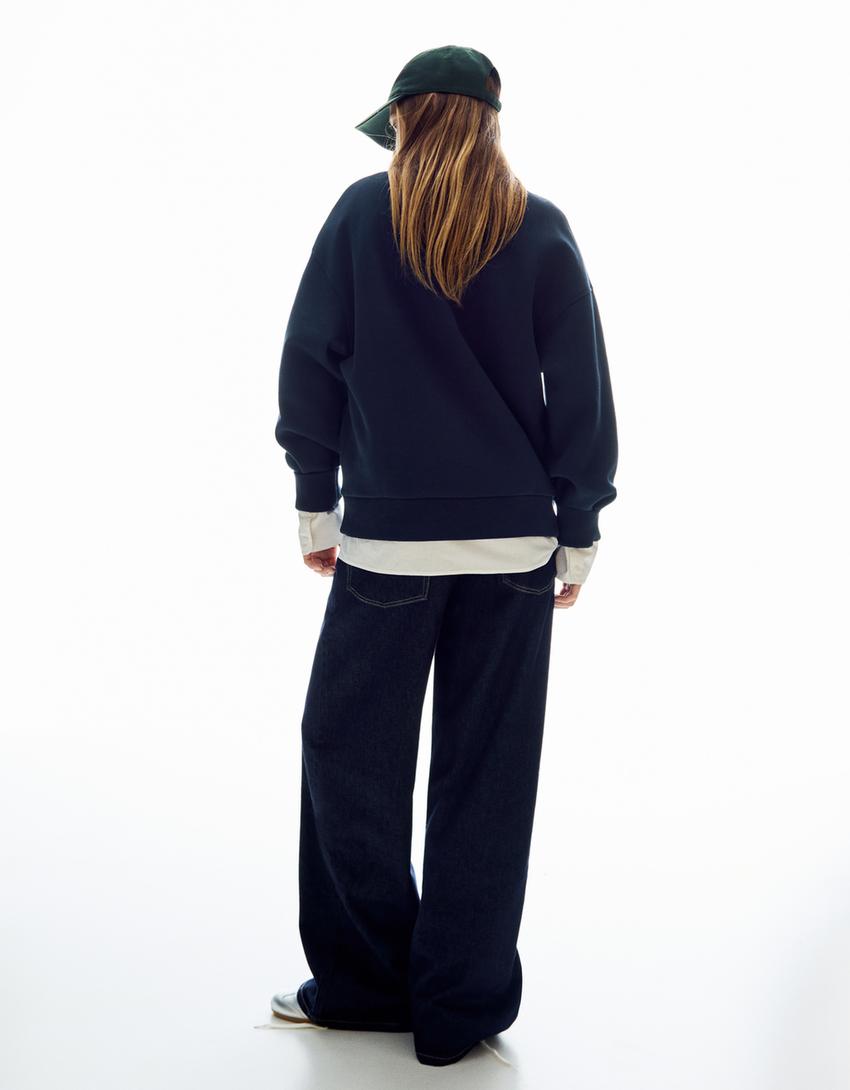 Sweatshirt oversize com bolsos-Marinho