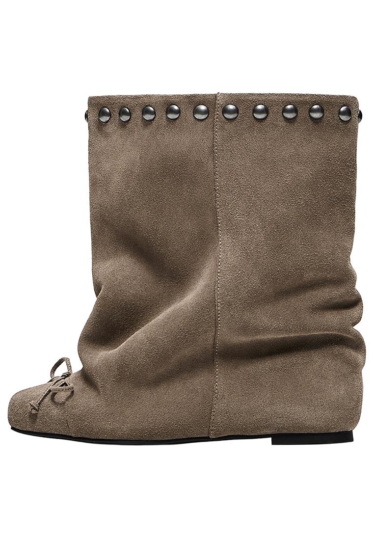 Leather flat ankle boots with wide shaft and studs — TAUPE