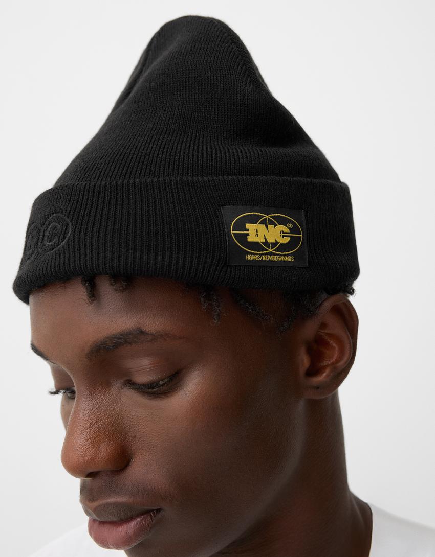 Beanie bordado-Negro