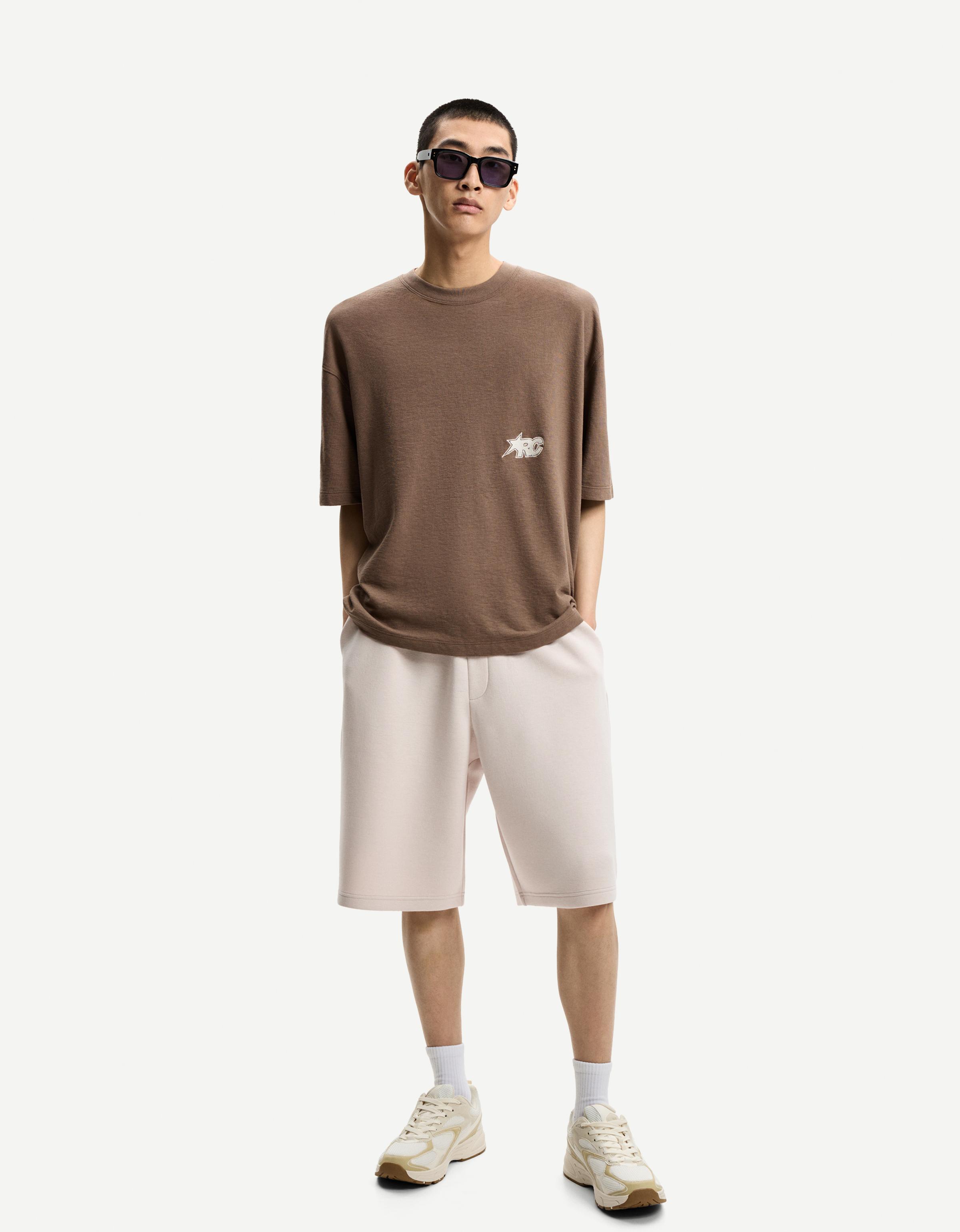 Bershka Oversize-Bermudashorts Aus Neopren Herren S Beige