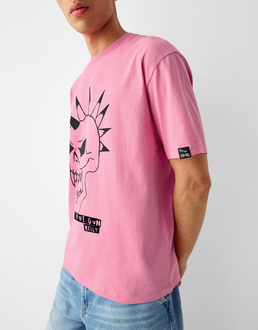 Boxy fit short sleeve T-shirt with Machine Gun Kelly print-Pink