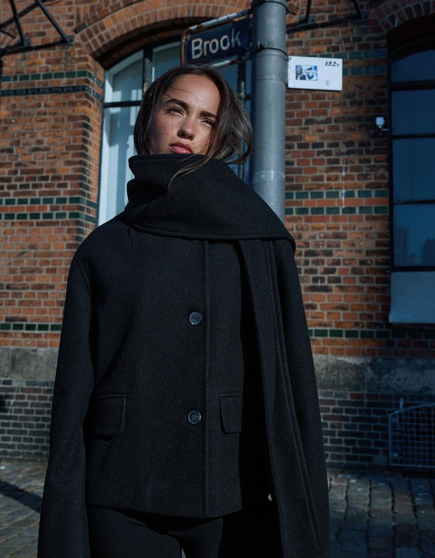 Soft jacket with scarf-Black