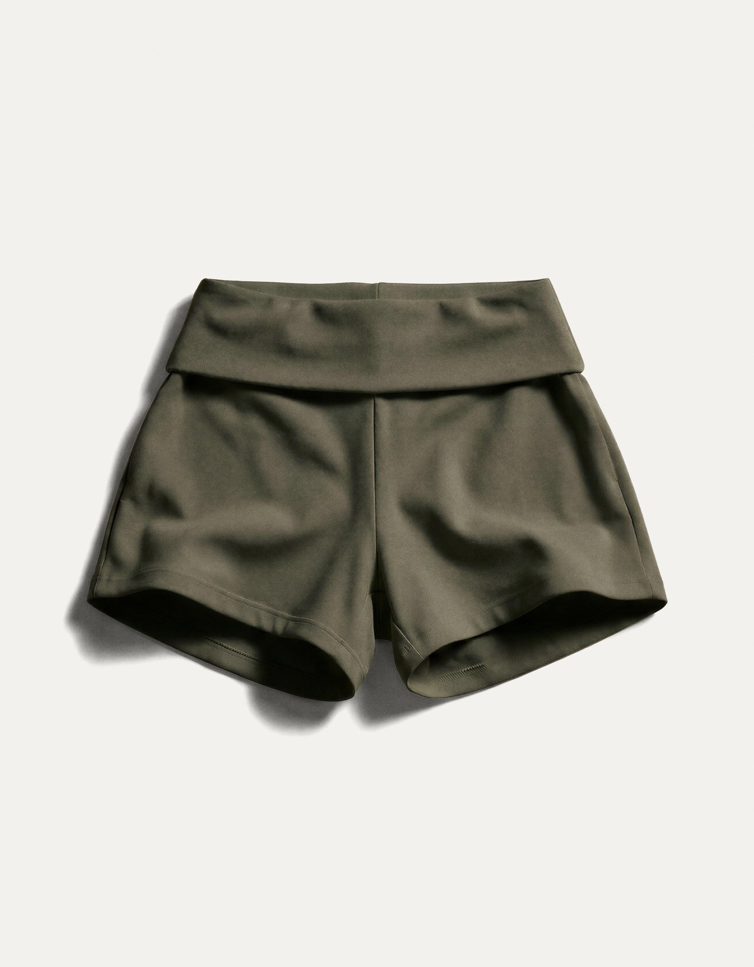 Kıvrık belli teknik şort - Görsel 18