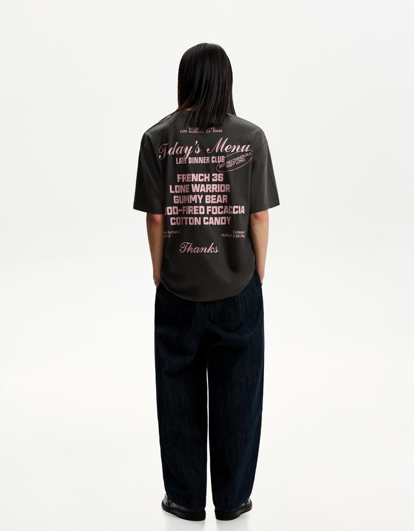 Short sleeve T-shirt with embroidery