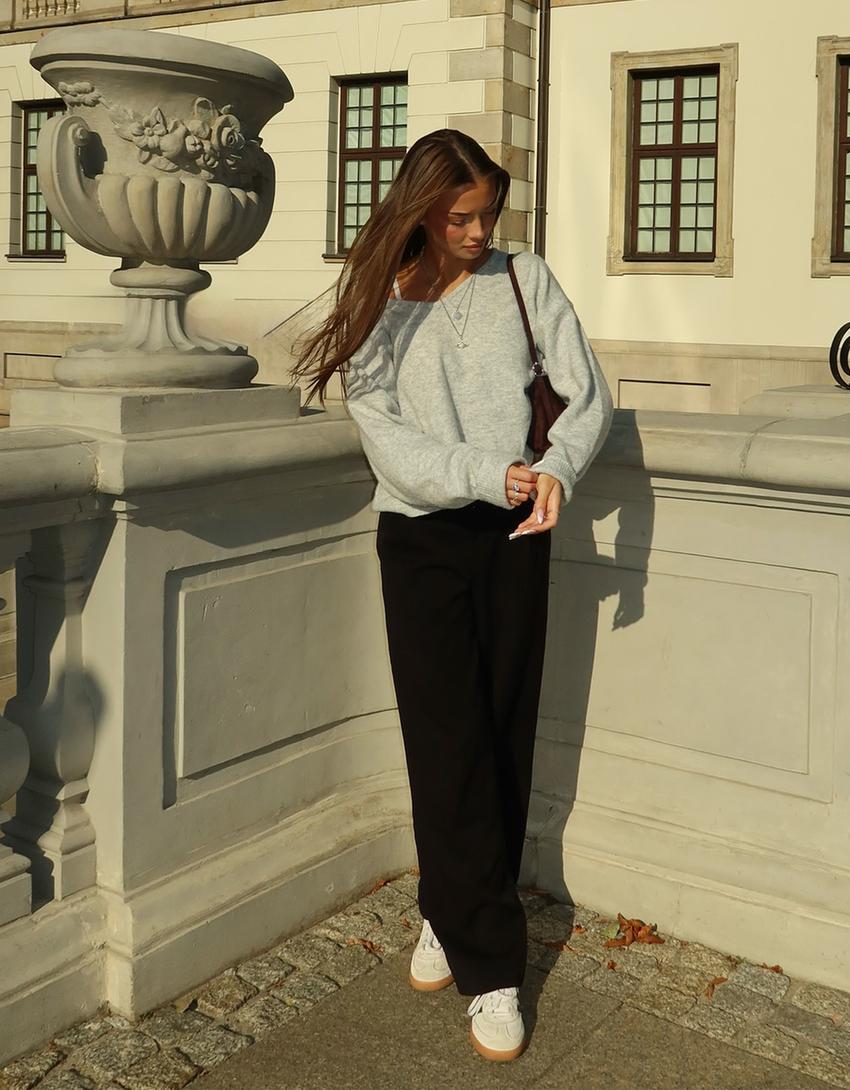 Camisola gola em bico soft touch-Cinza