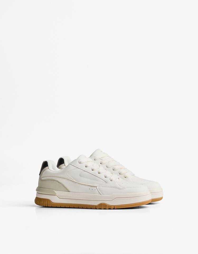 Zapatillas detalle talón