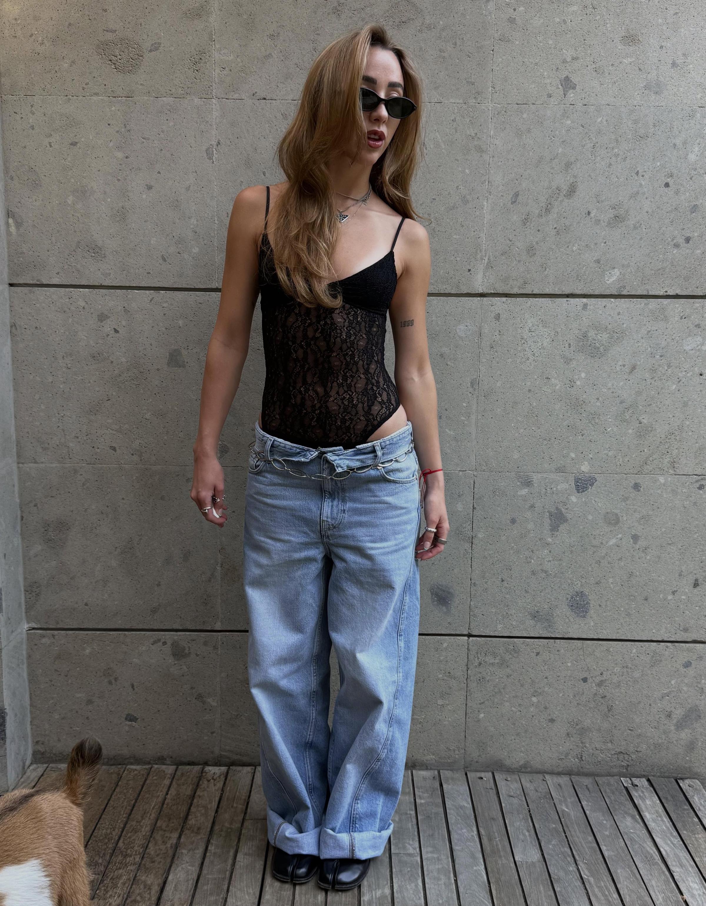 Lace strap body — Black
