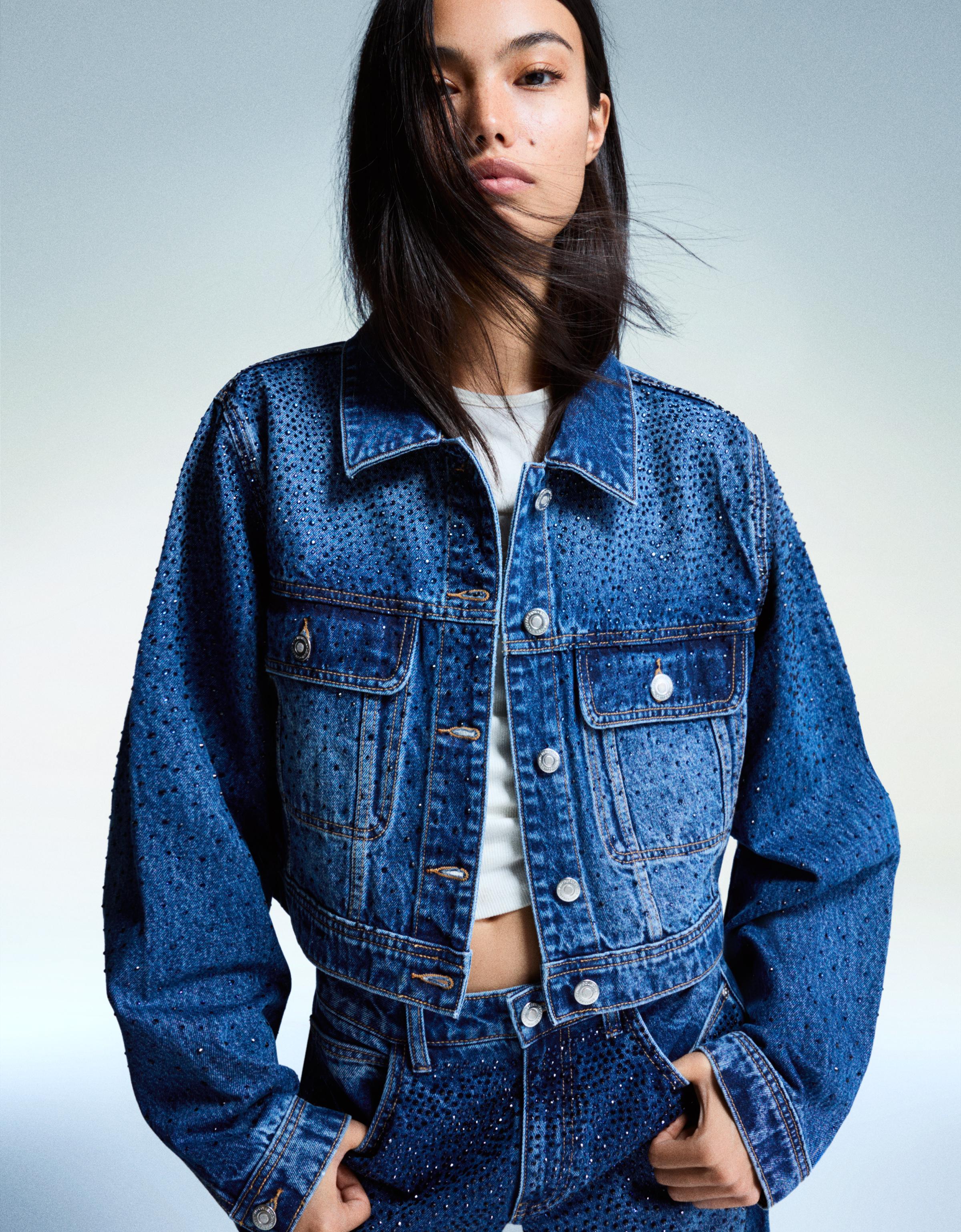 Bershka Glänzende Jeansjacke Damen S Blau