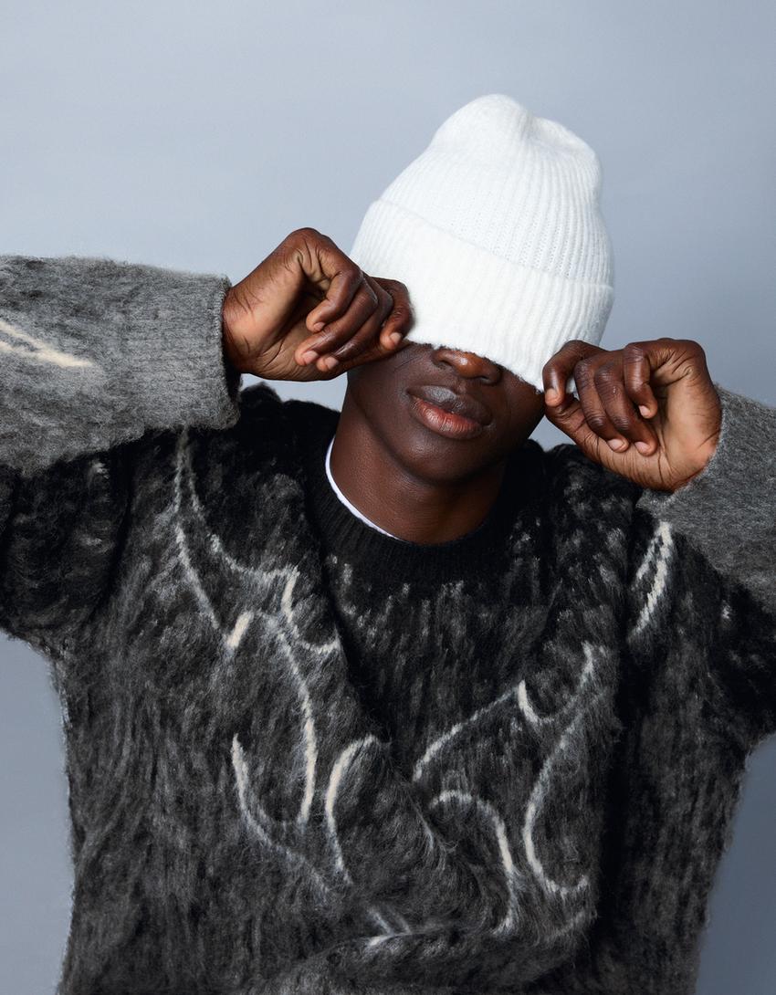 Printed brushed effect sweater-Black