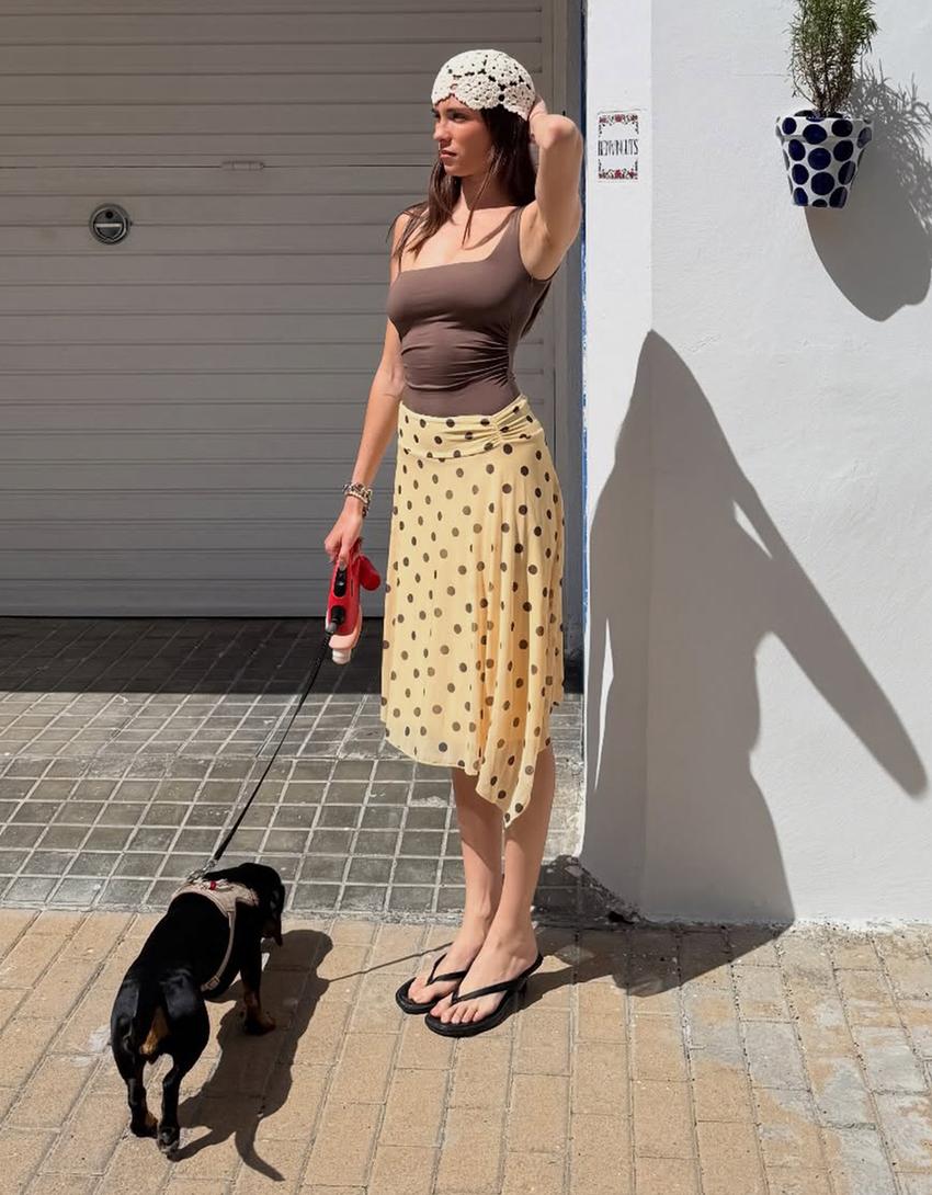 Rok midi asimetris polka dot-Kuning