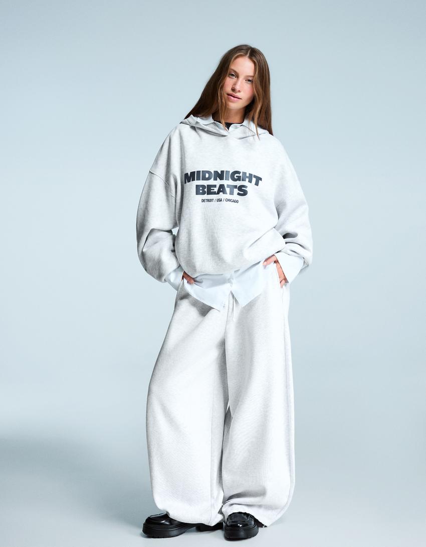 Sudadera oversize capucha print-Gris