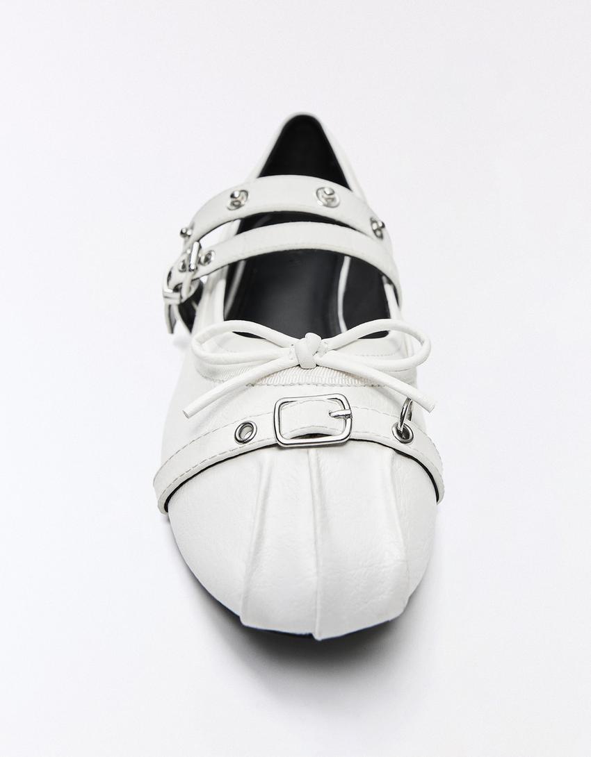 STUDDED BALLET FLATS-WHITE