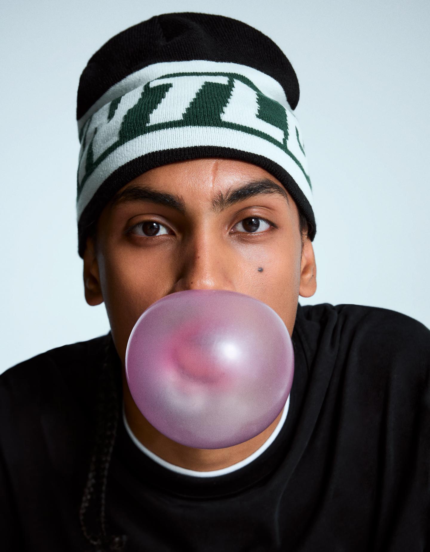 Bershka sportowa czapka beanie z nadrukiem zielony