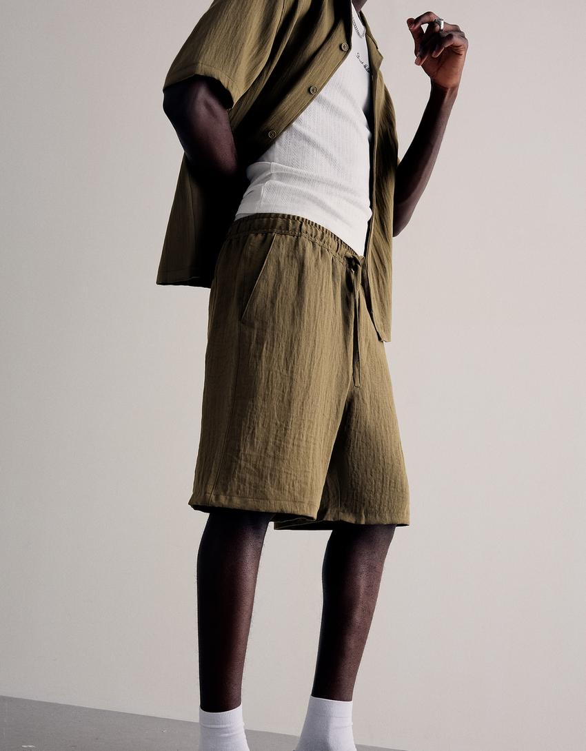 Rustic jogger Bermuda shorts-Khaki